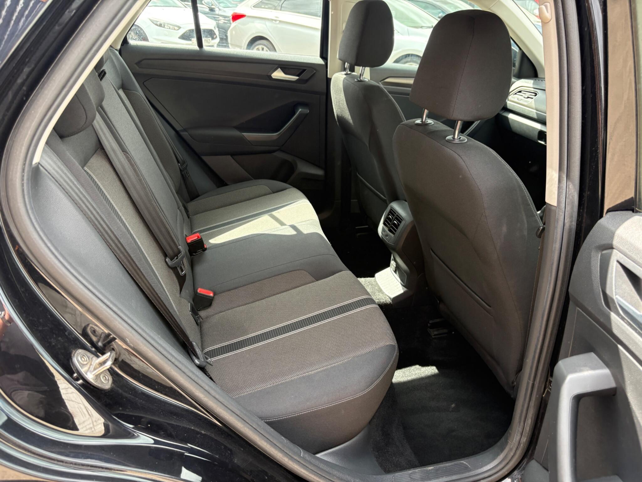 Volkswagen T-Roc - Image 16