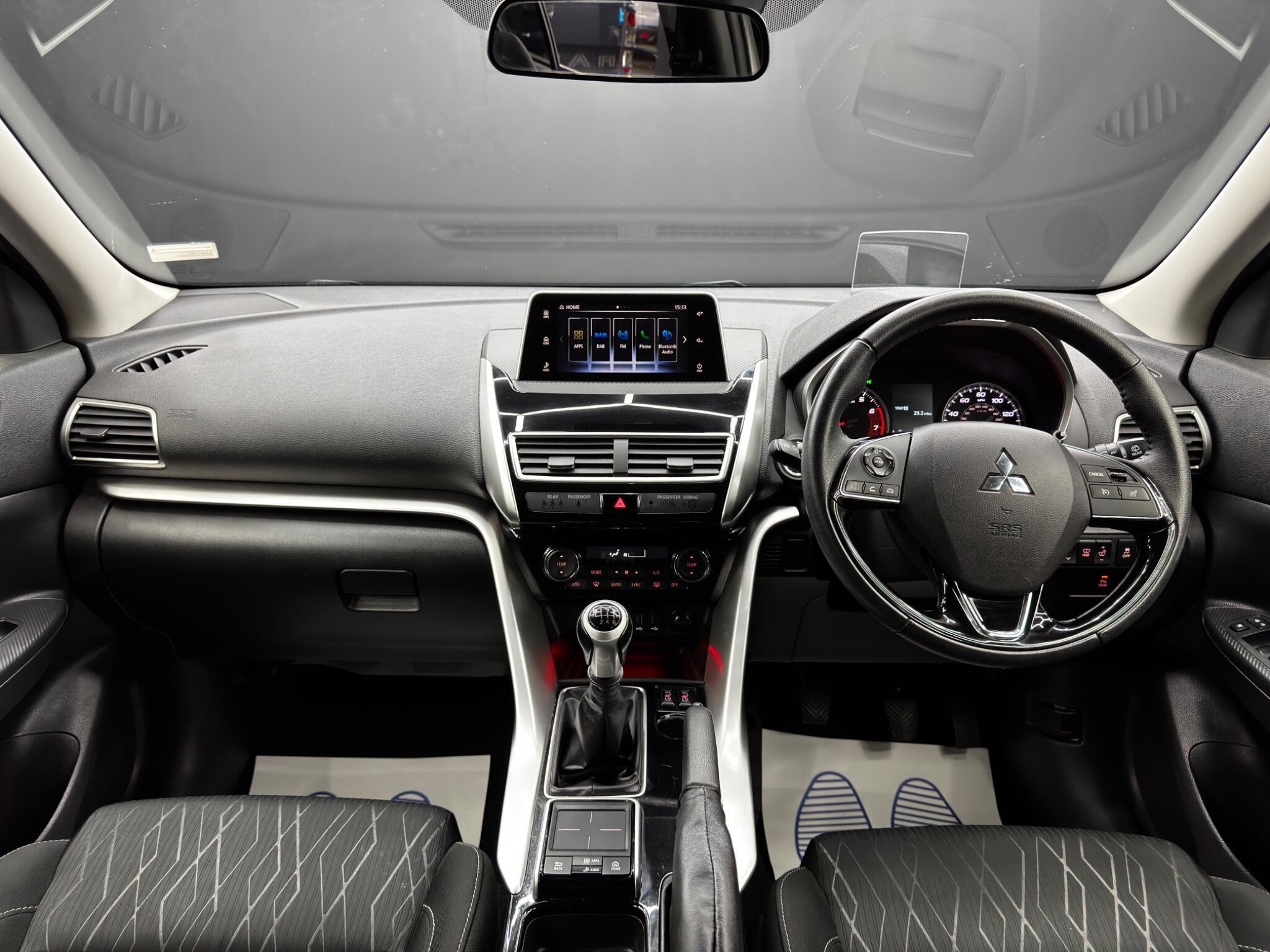 Mitsubishi Eclipse Cross - Image 10