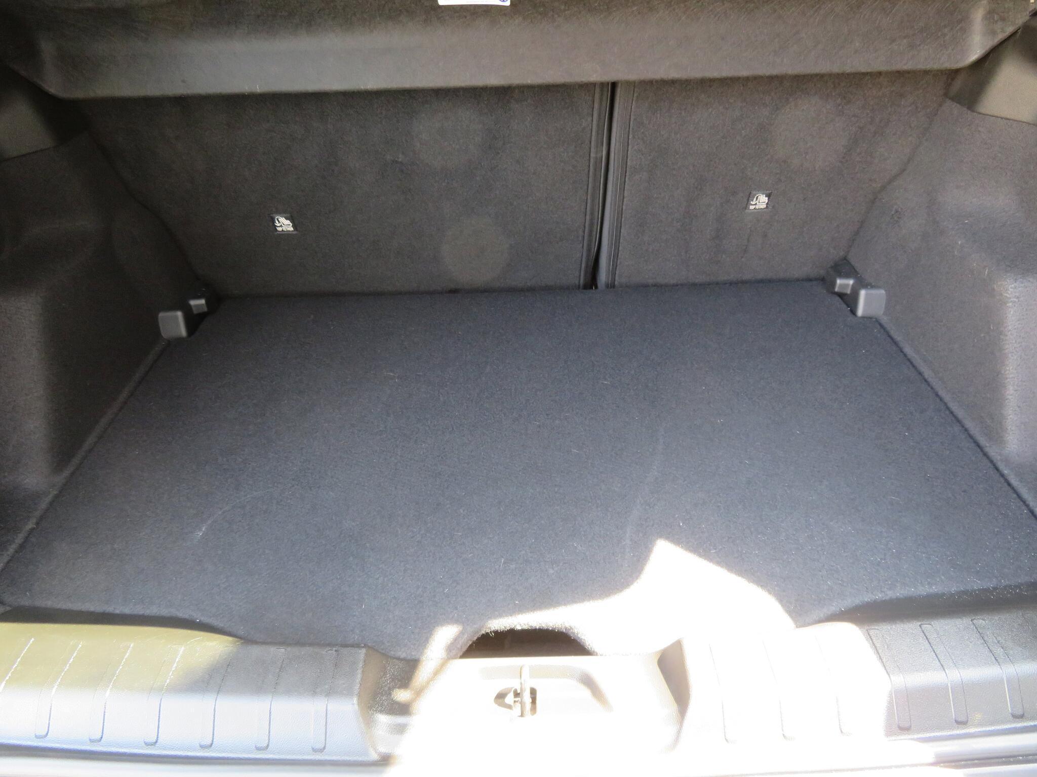 Jeep Avenger - Image 9