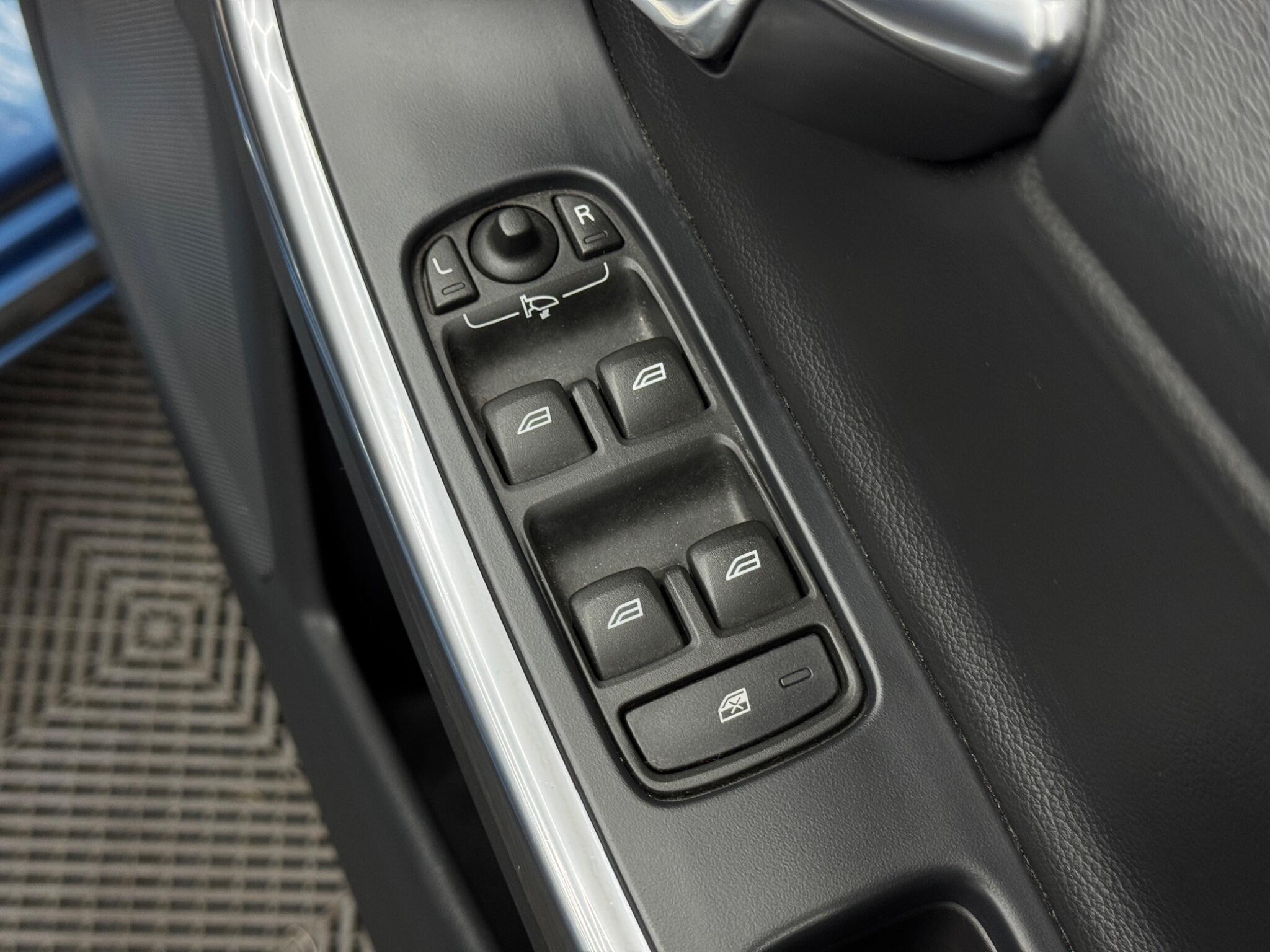 Volvo V60 - Image 39