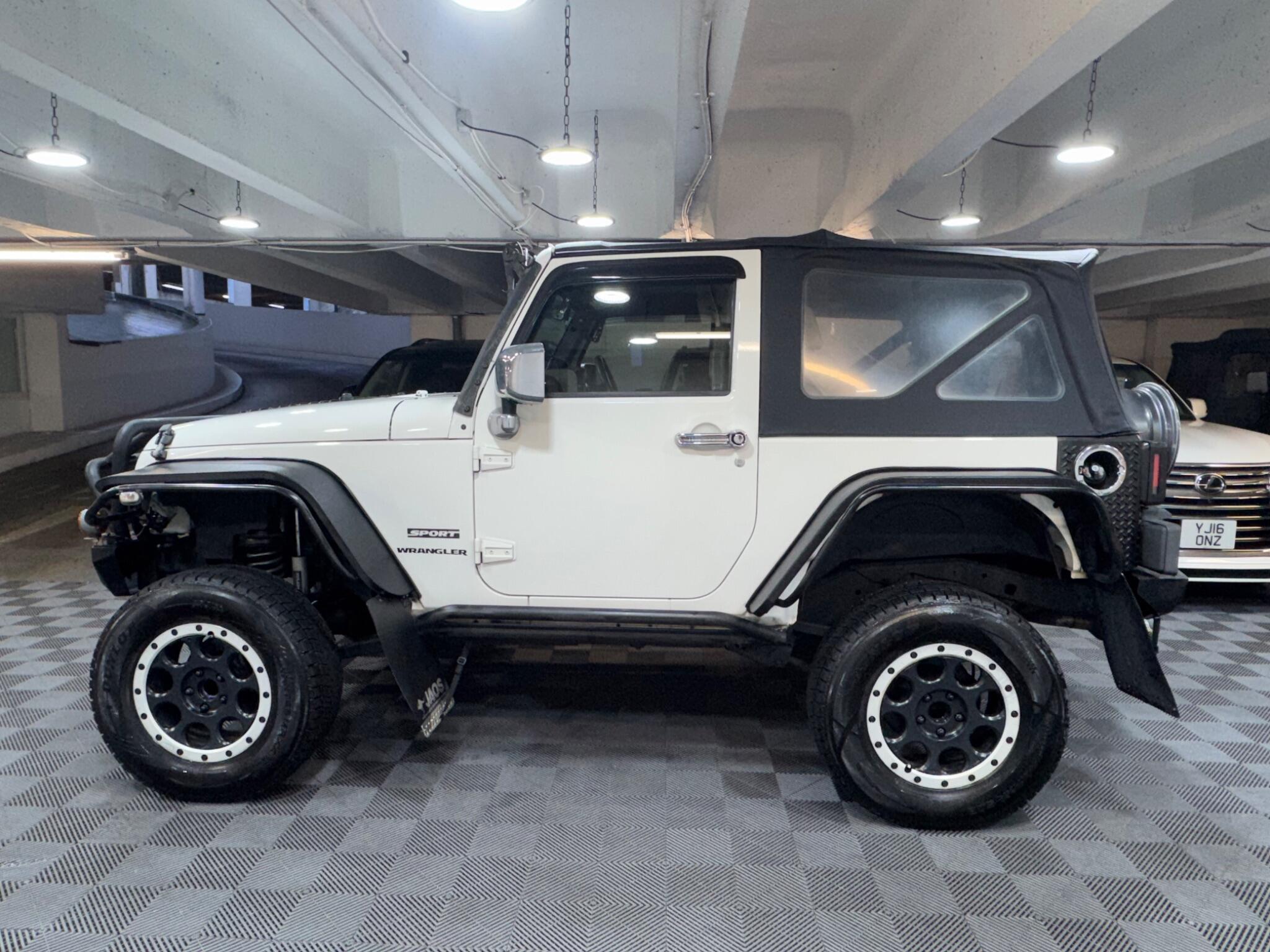 Jeep Wrangler - Image 2