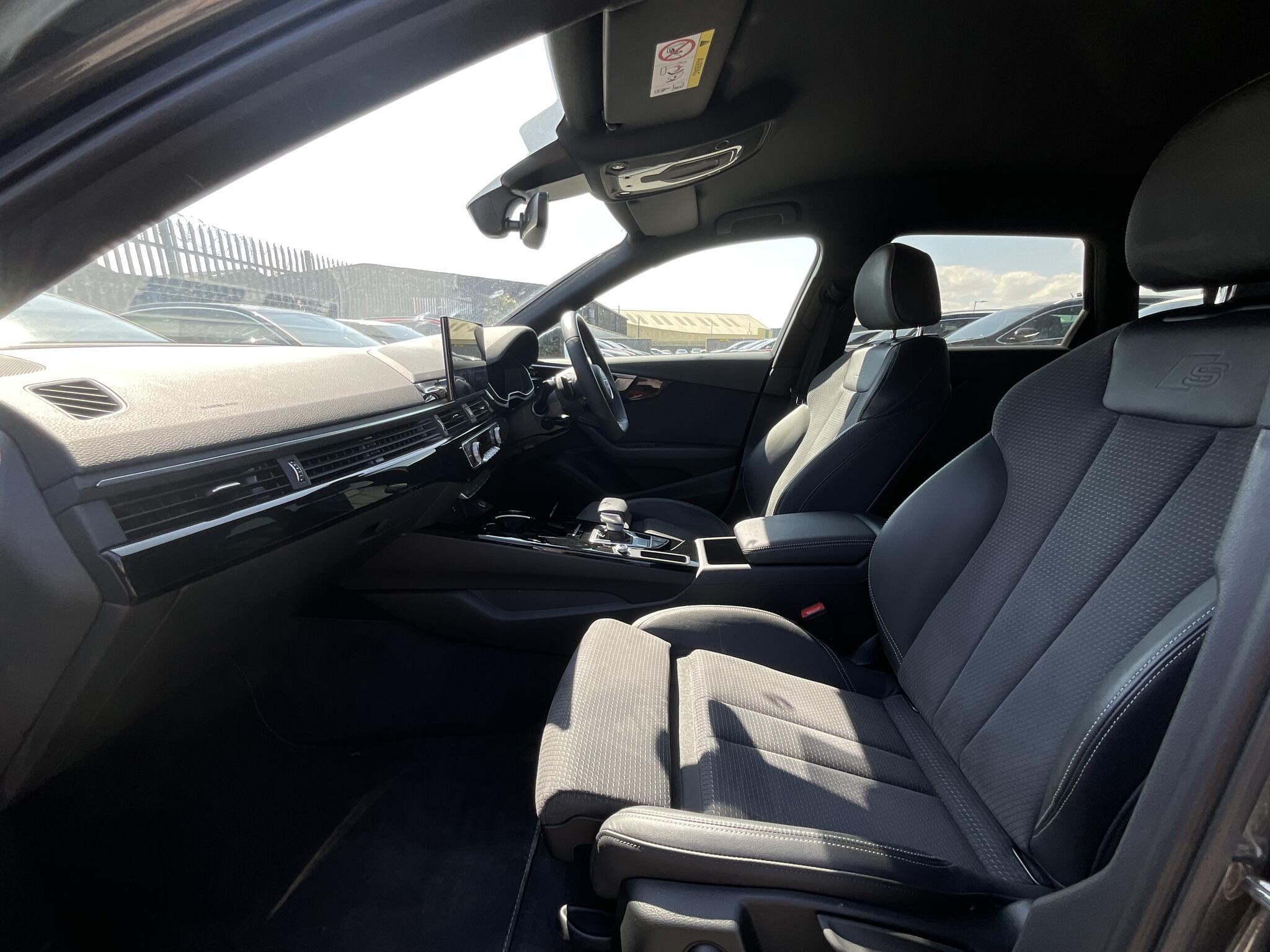 Audi A4 Avant - Image 18
