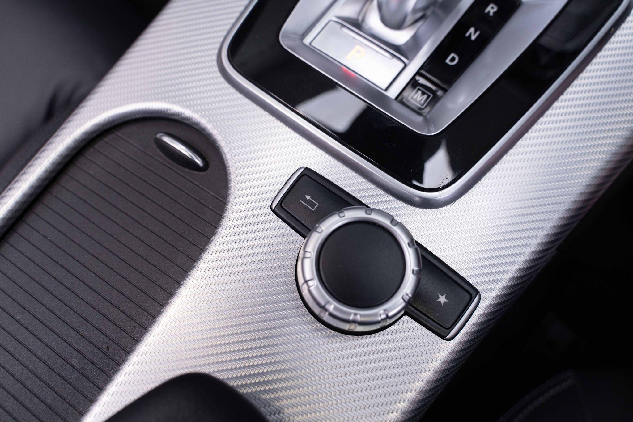 Mercedes SLC - Image 18