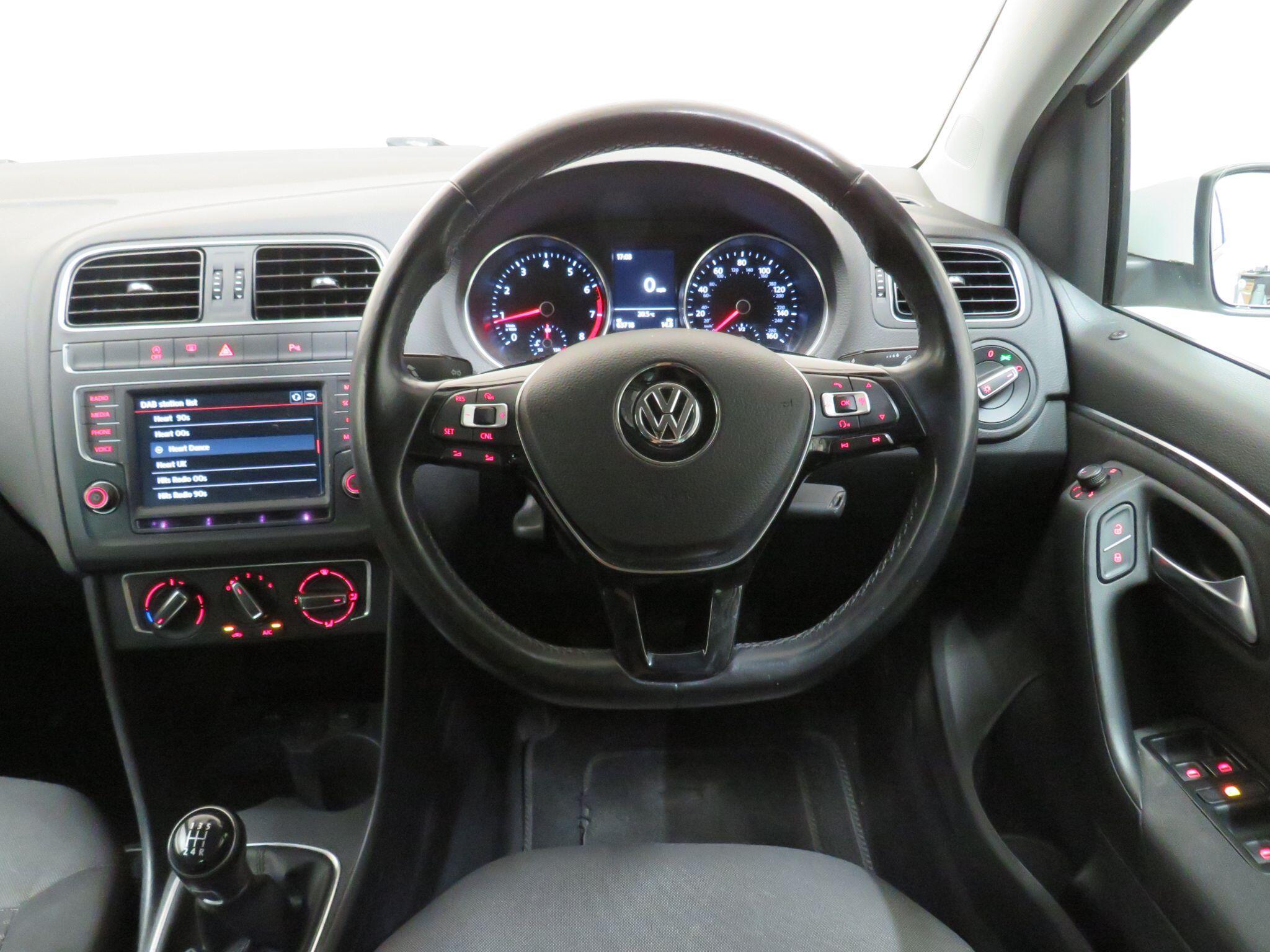 Volkswagen Polo - Image 14