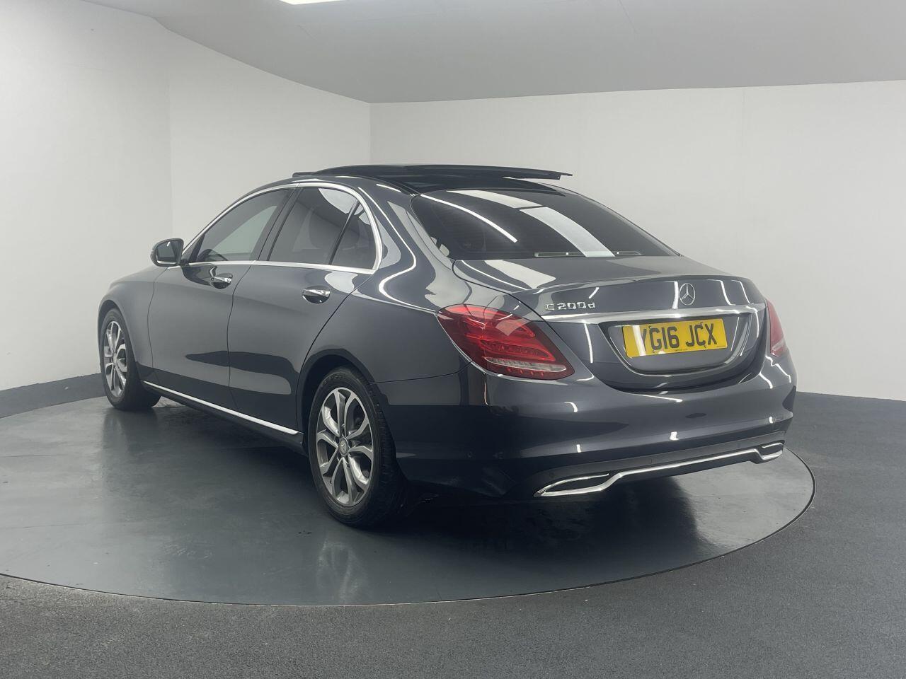 Mercedes C-Class - Image 8