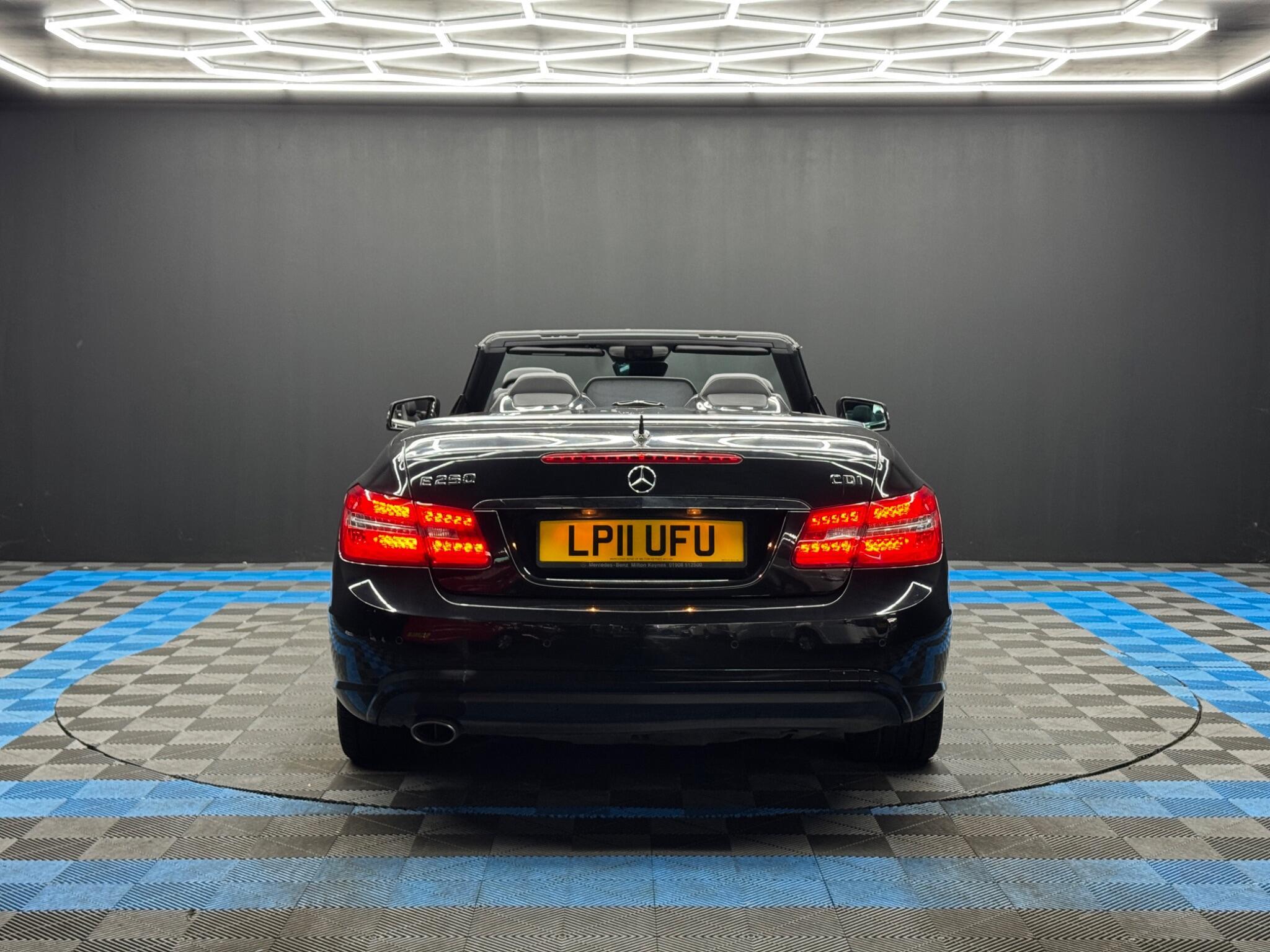 Mercedes E Class - Image 6