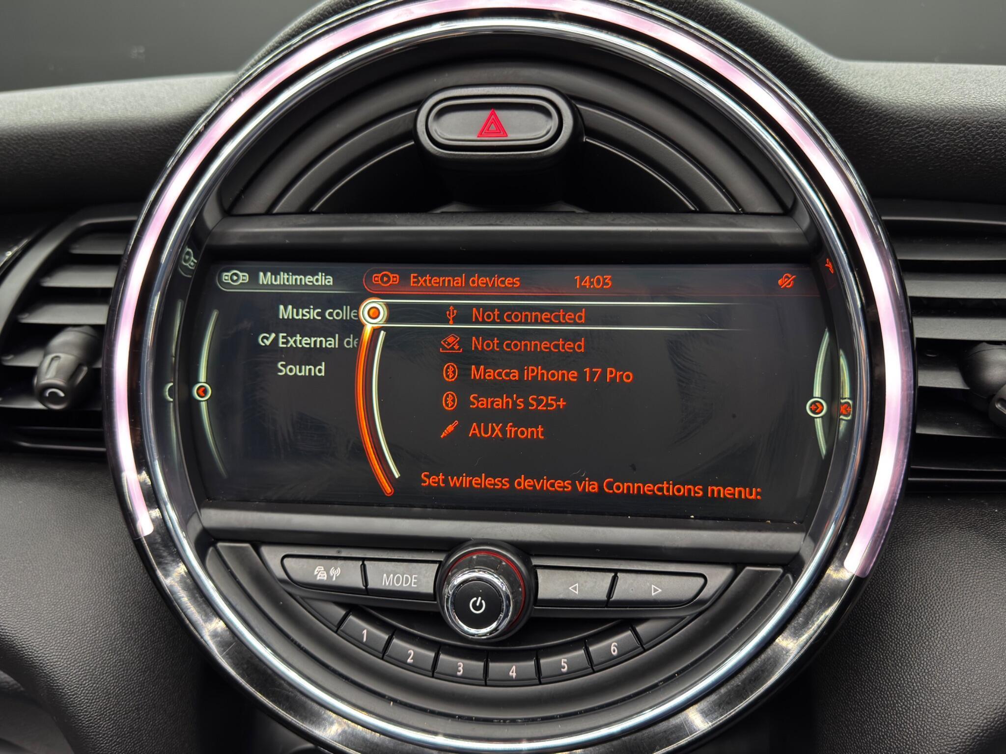 MINI Convertible - Image 29