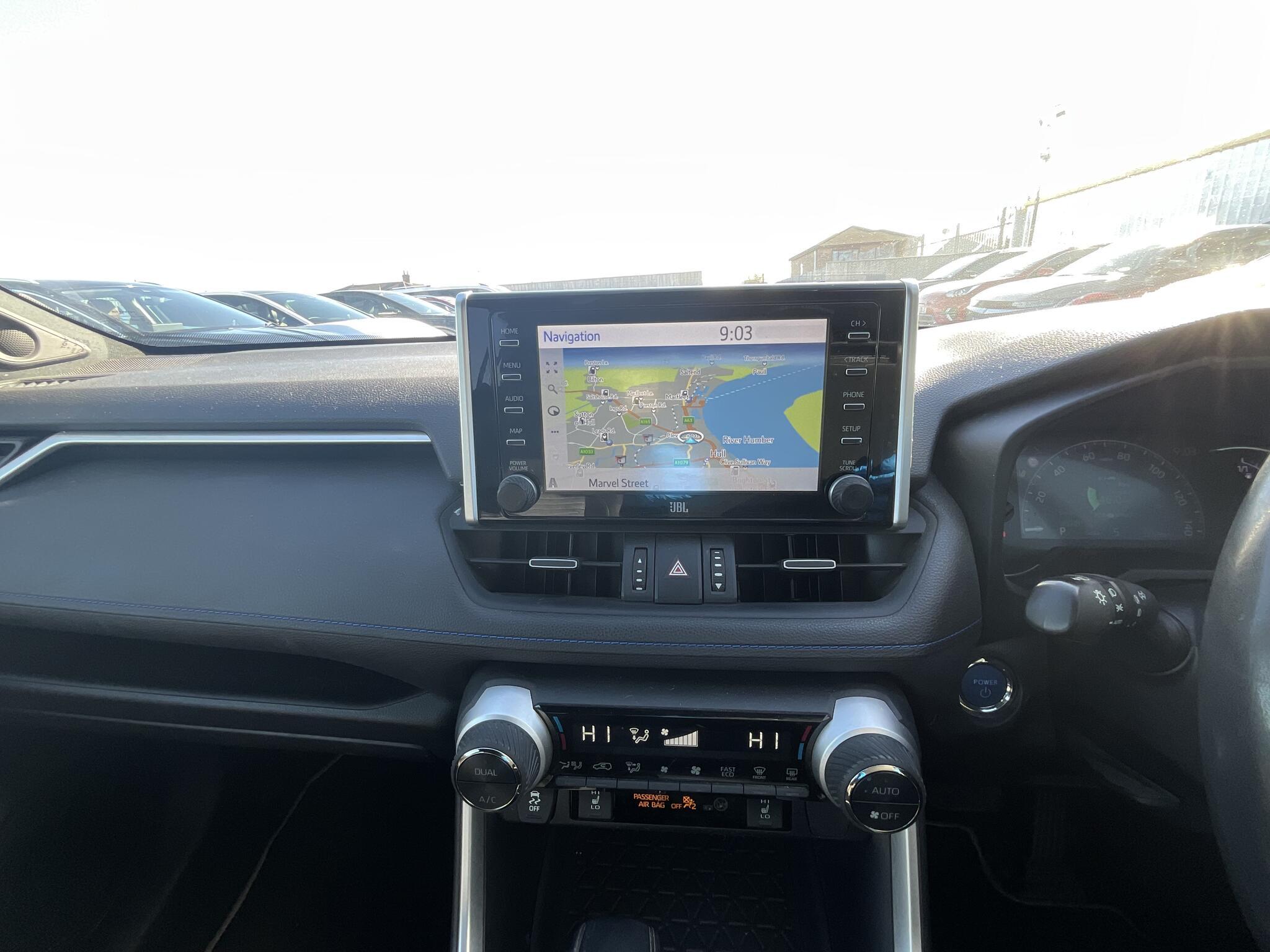Toyota RAV4 - Image 8