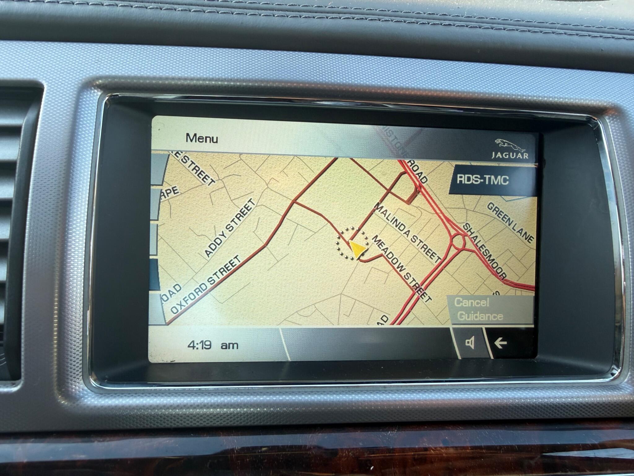 Jaguar XF - Image 16