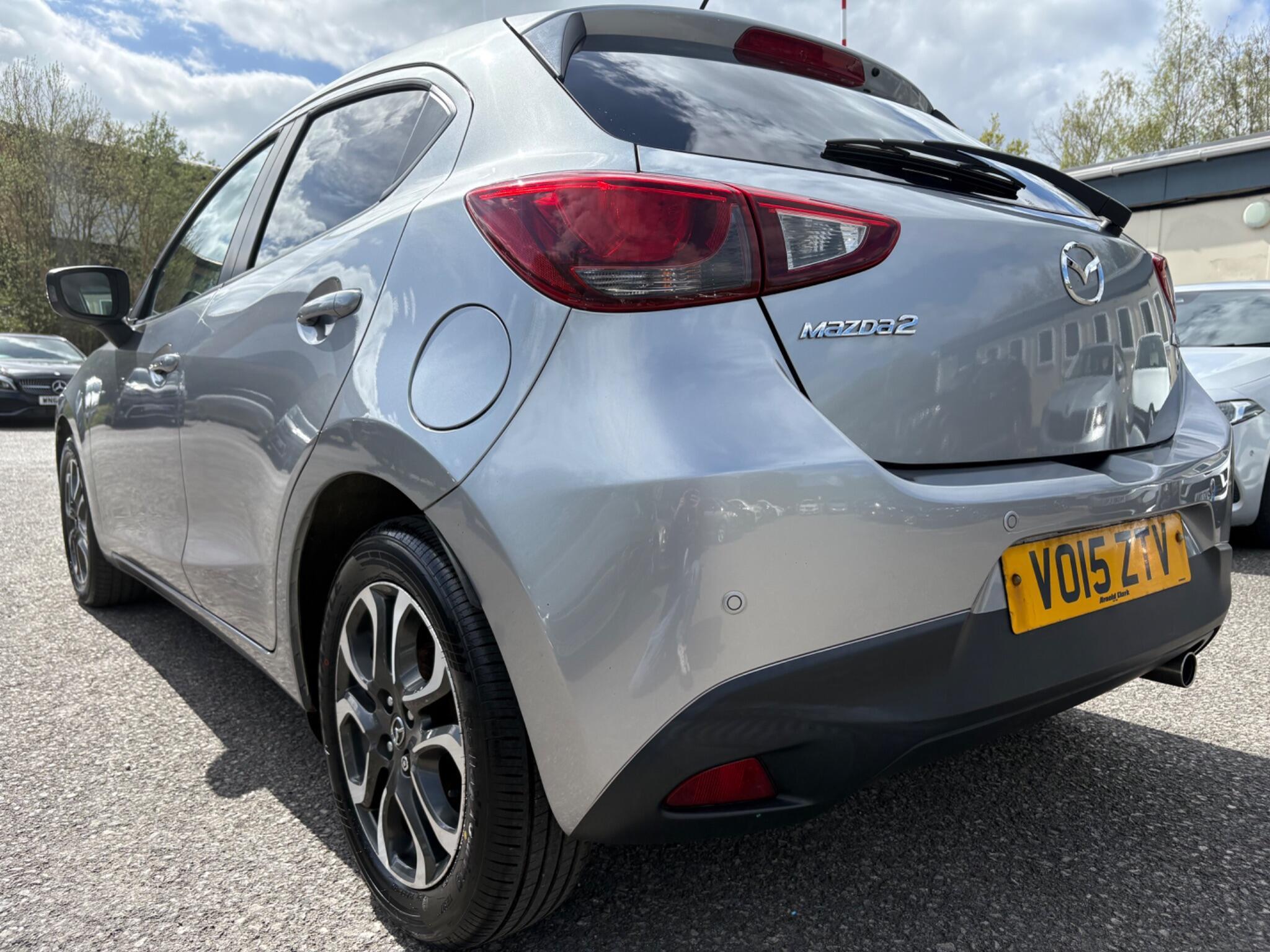 Mazda MAZDA2 - Image 12