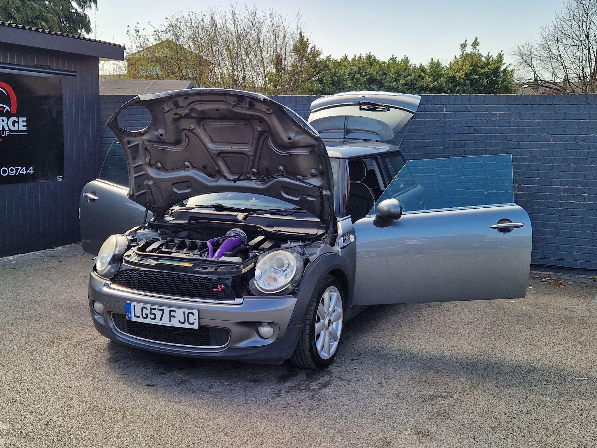 MINI Hatch - Image 14