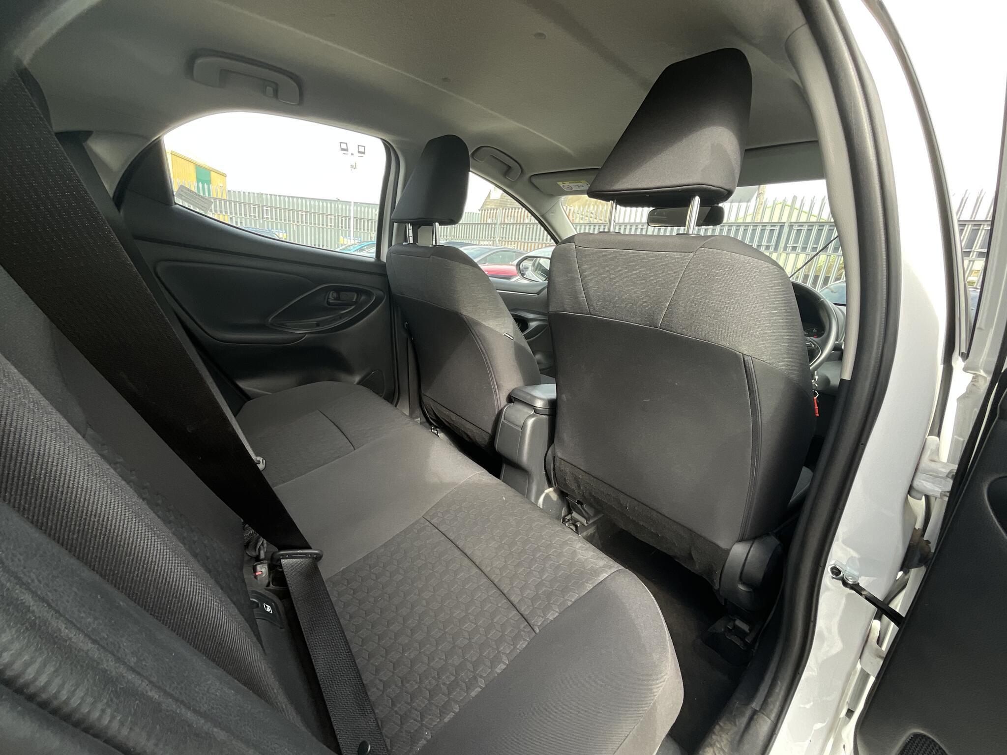 Mazda Mazda 2 Hybrid - Image 10