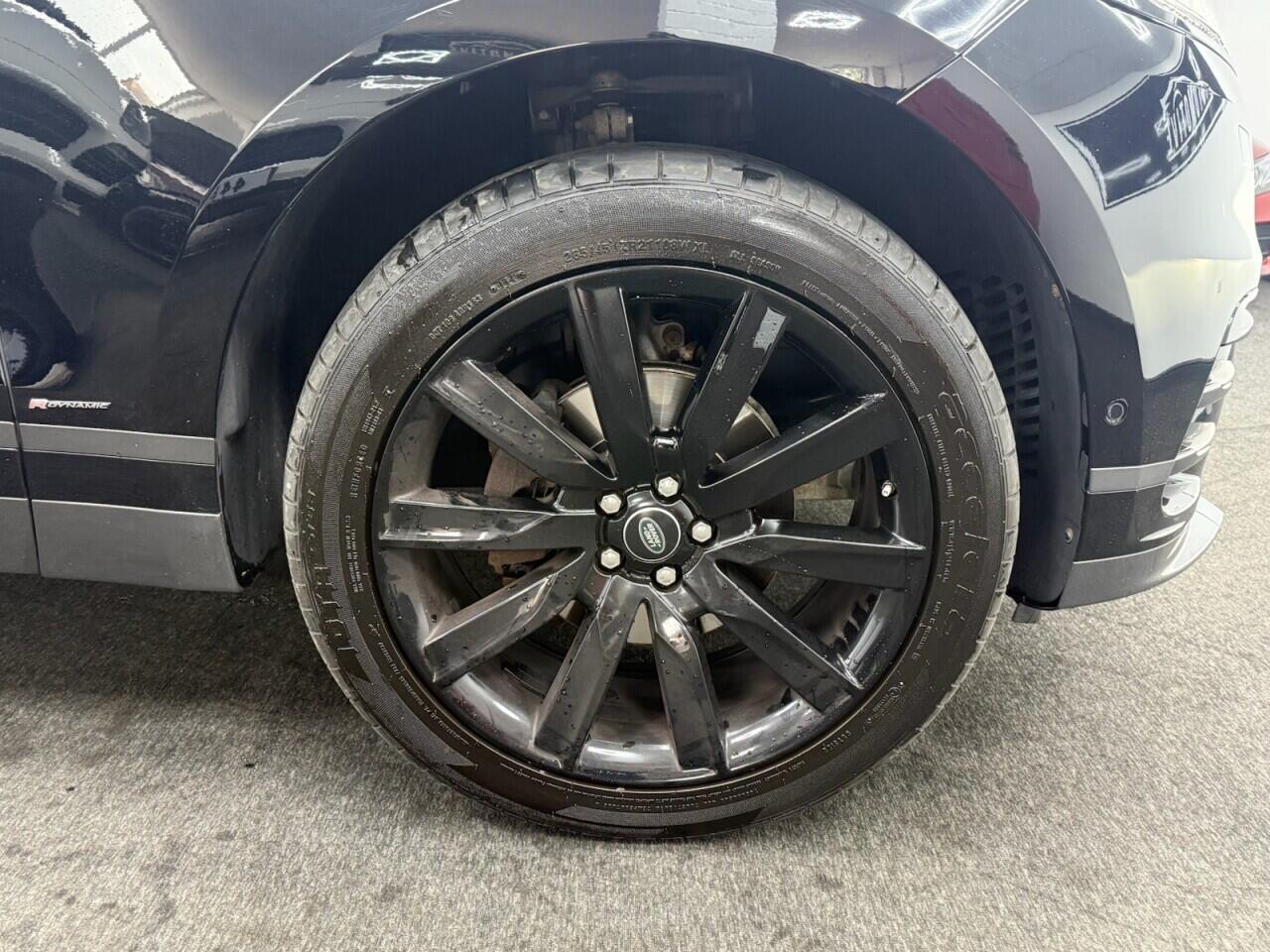 Land Rover Range Rover Velar - Image 10