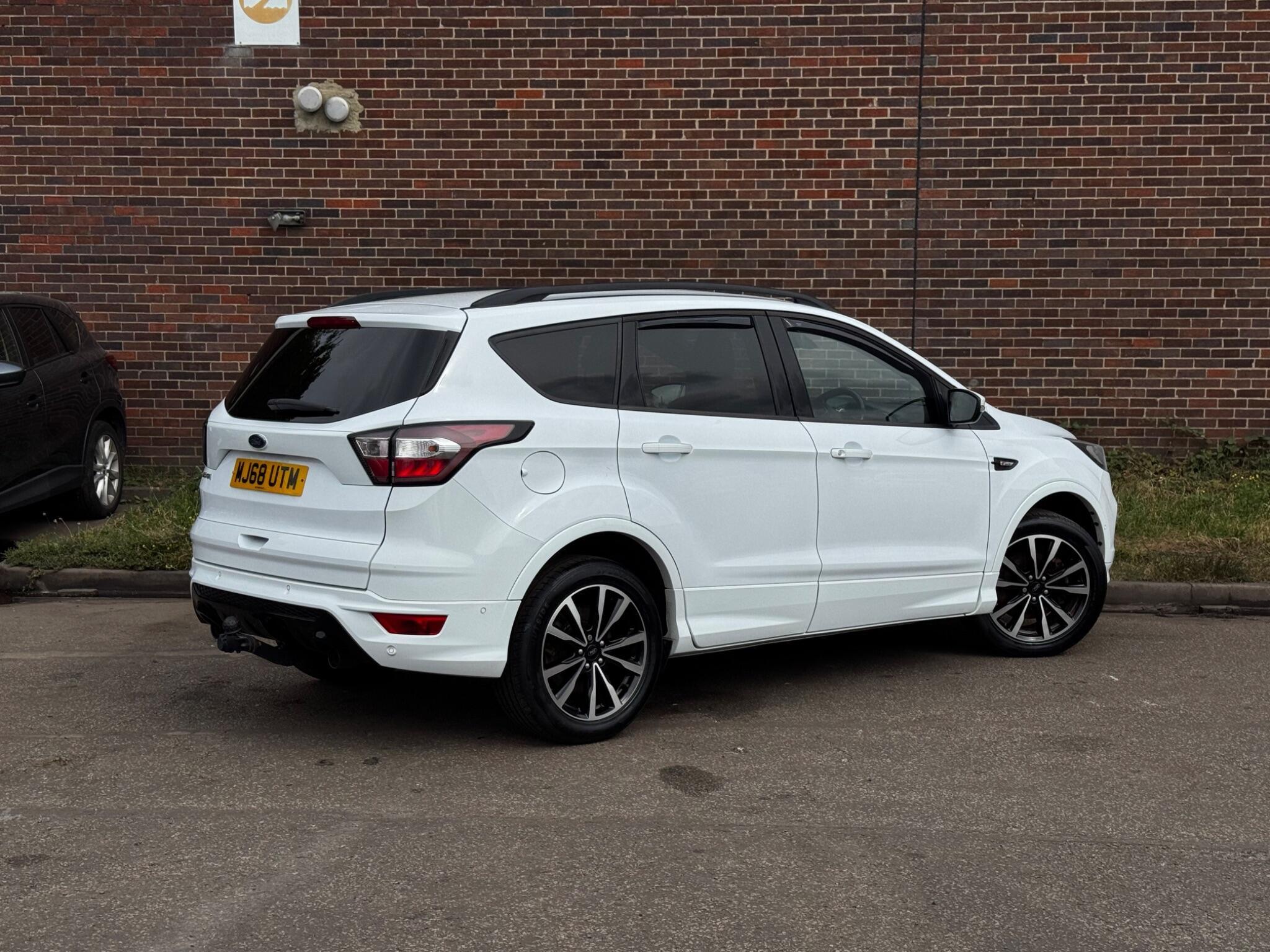 Ford Kuga - Image 16