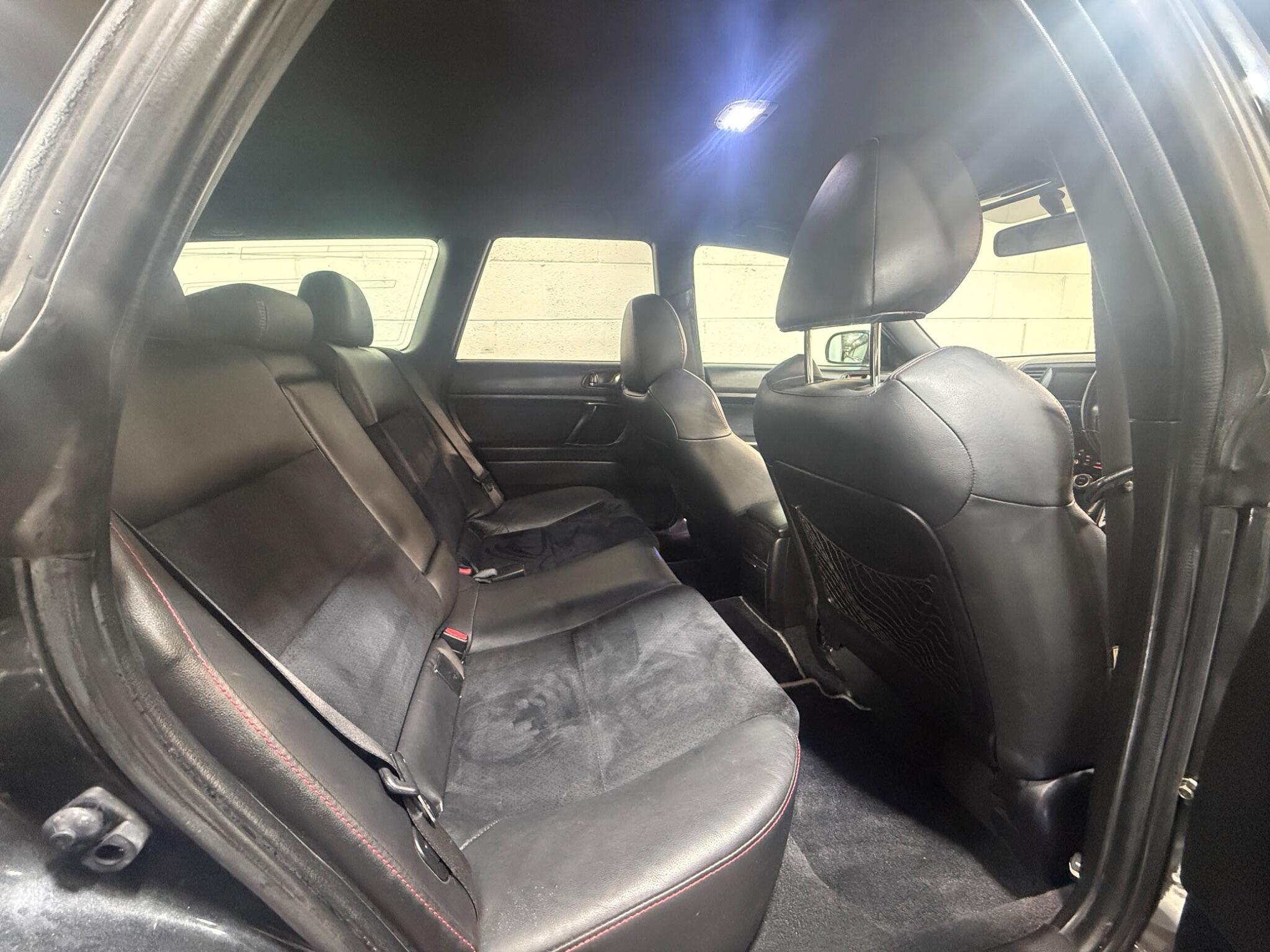 Subaru Legacy - Image 10