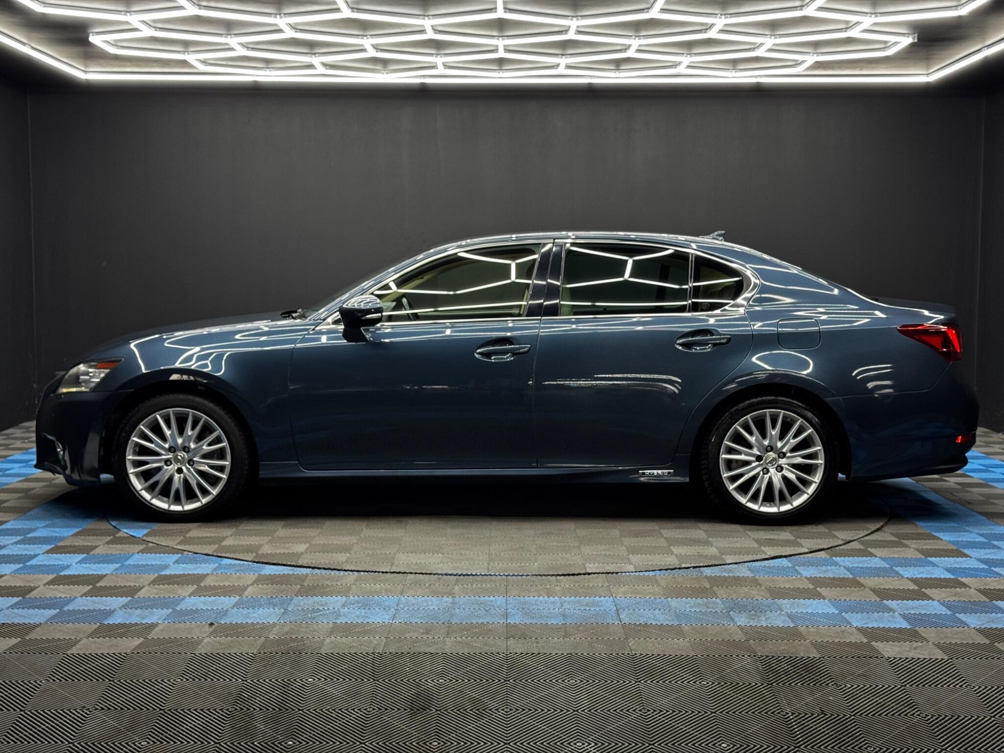 Lexus GS - Image 8