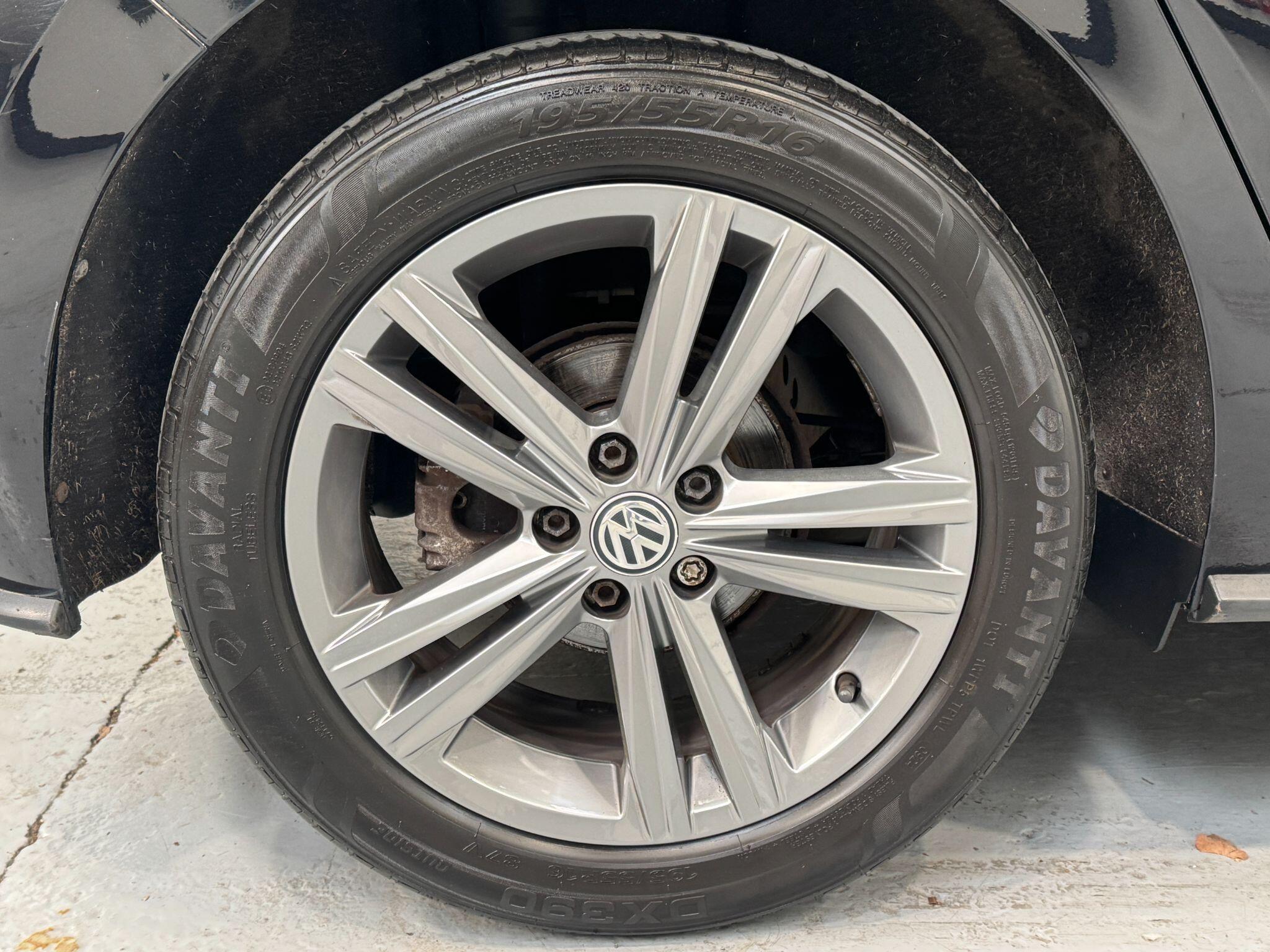 Volkswagen Polo - Image 28