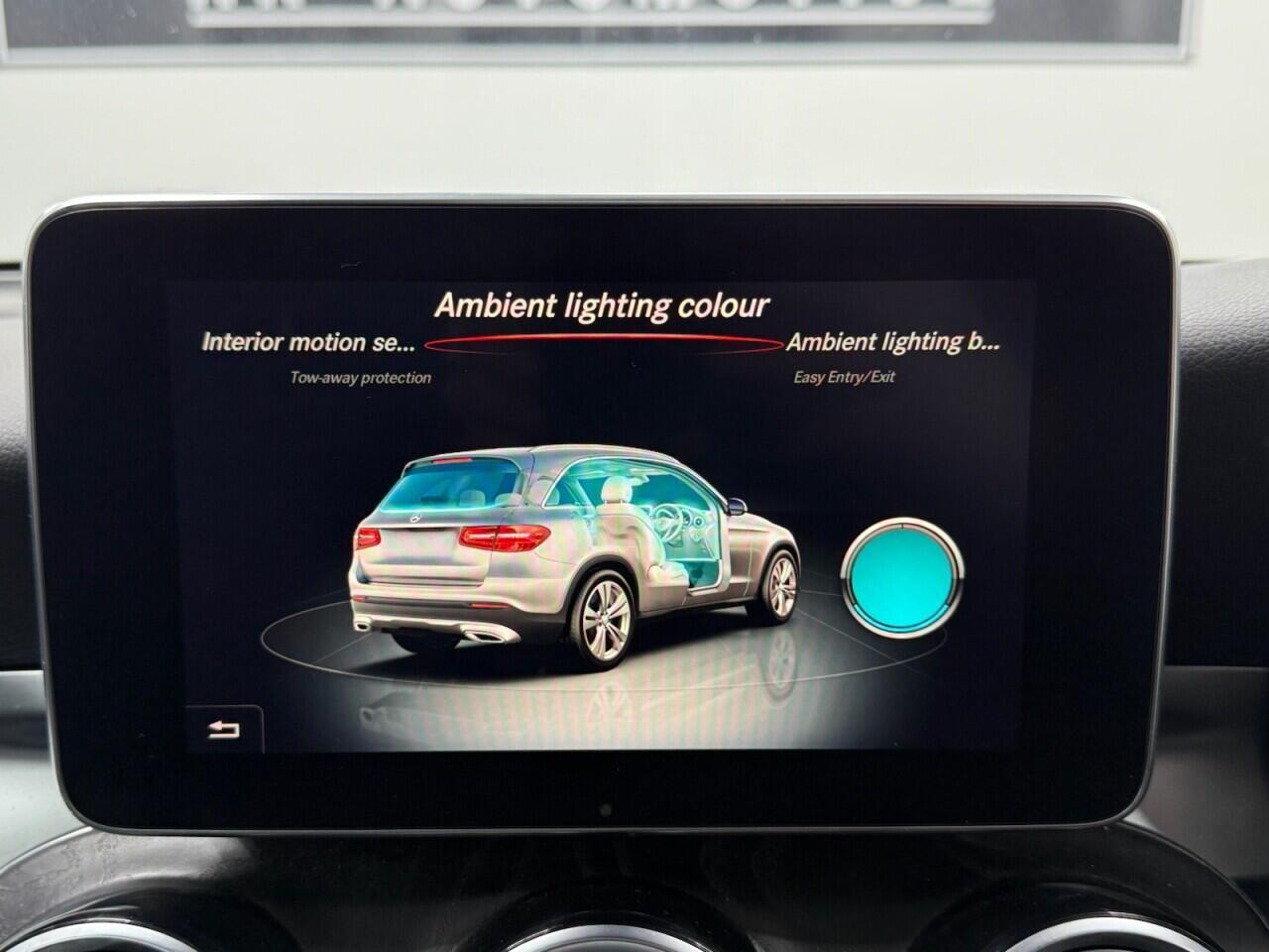 Mercedes GLC - Image 14