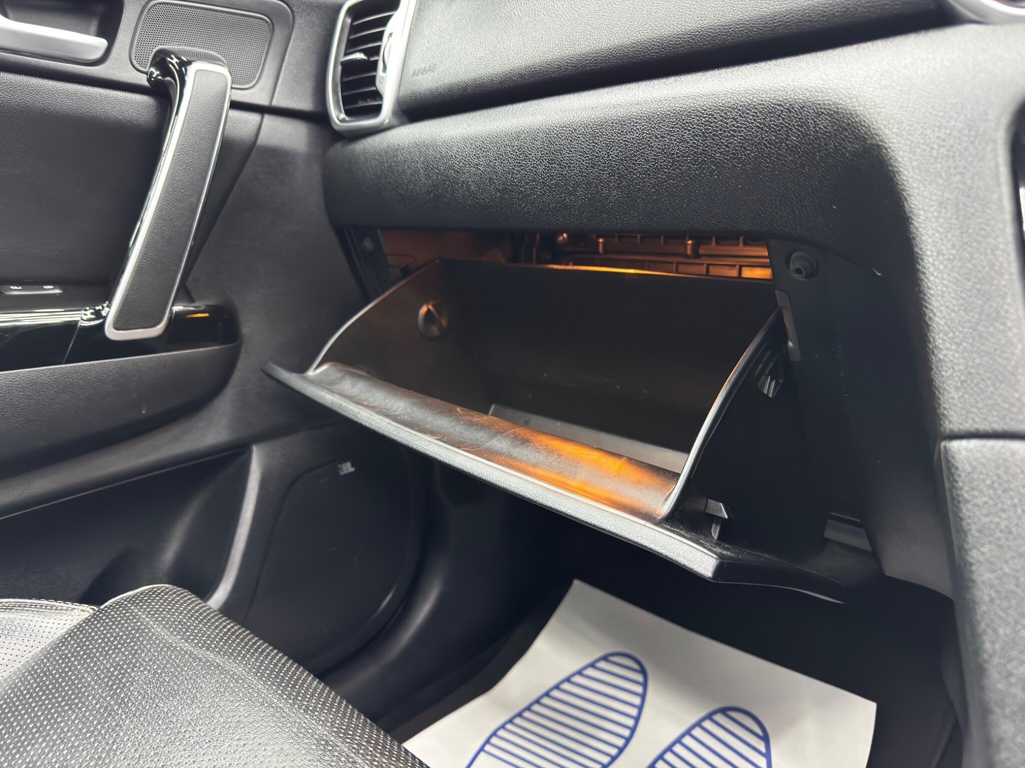 Kia Sportage - Image 37