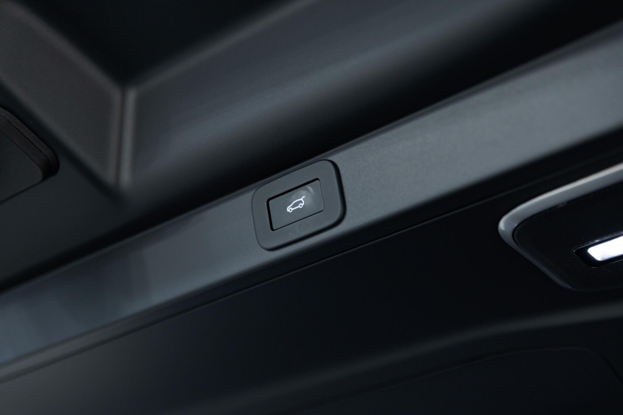 Land Rover Range Rover - Image 28