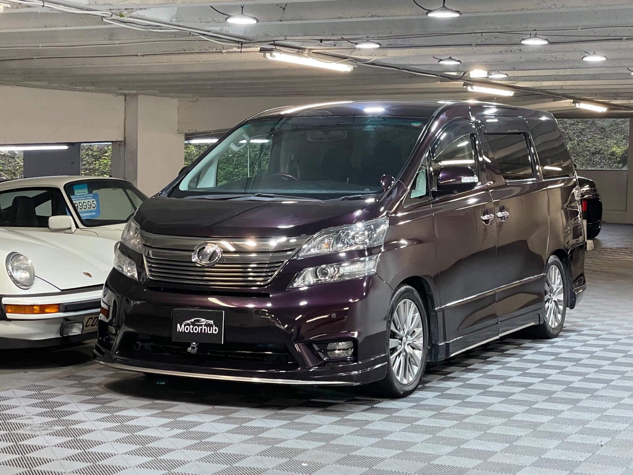 Toyota Vellfire - Image 7