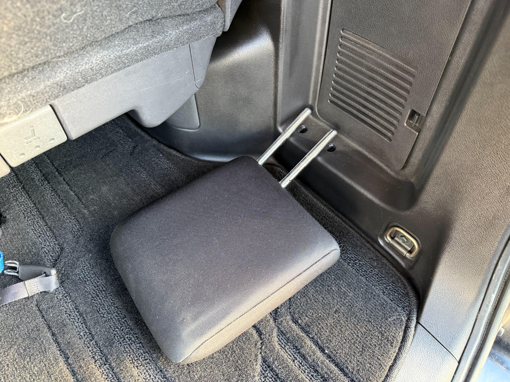 Nissan Serena - Image 90