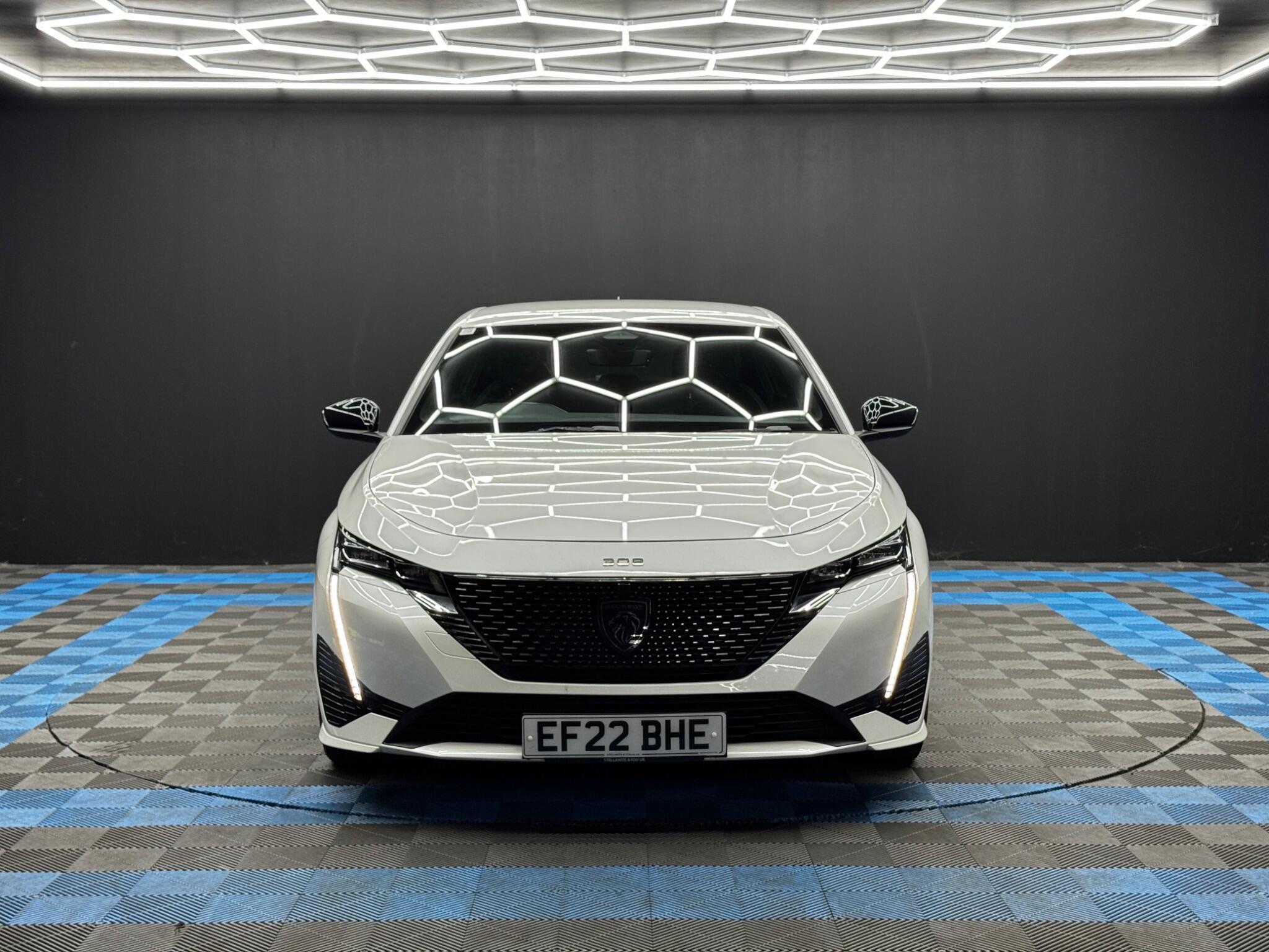 Peugeot 308 - Image 2