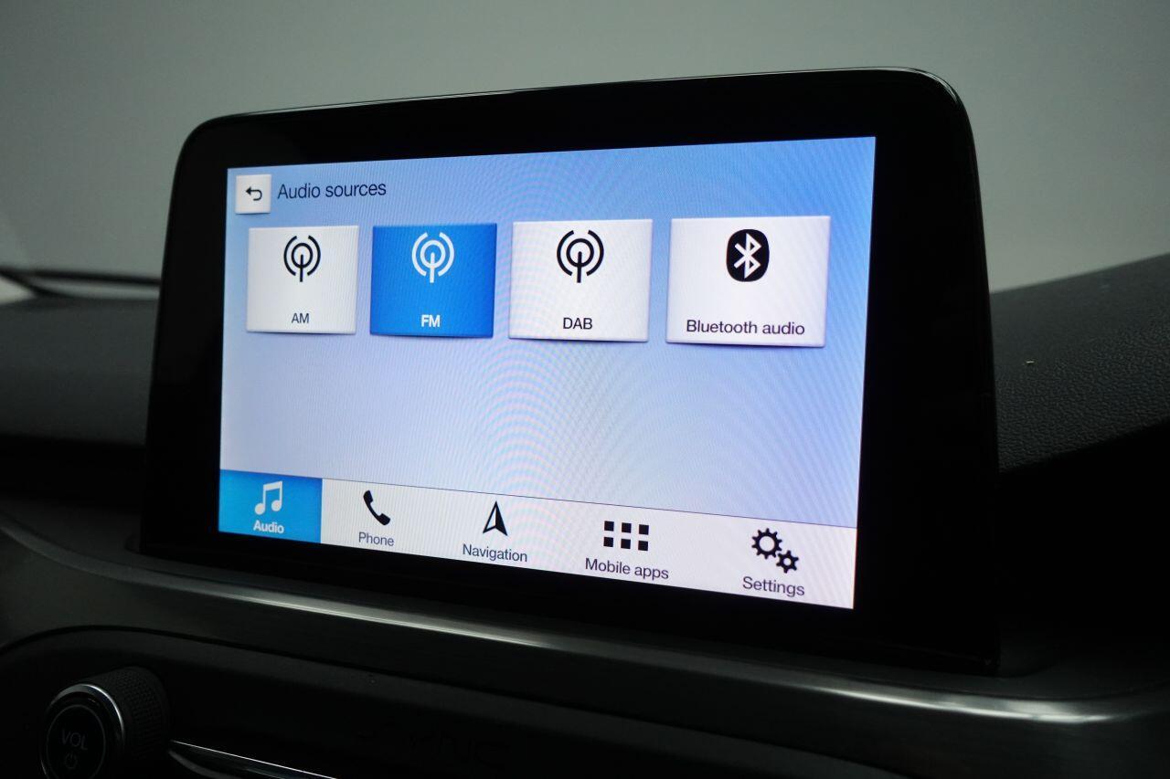 Ford Focus - Image 36