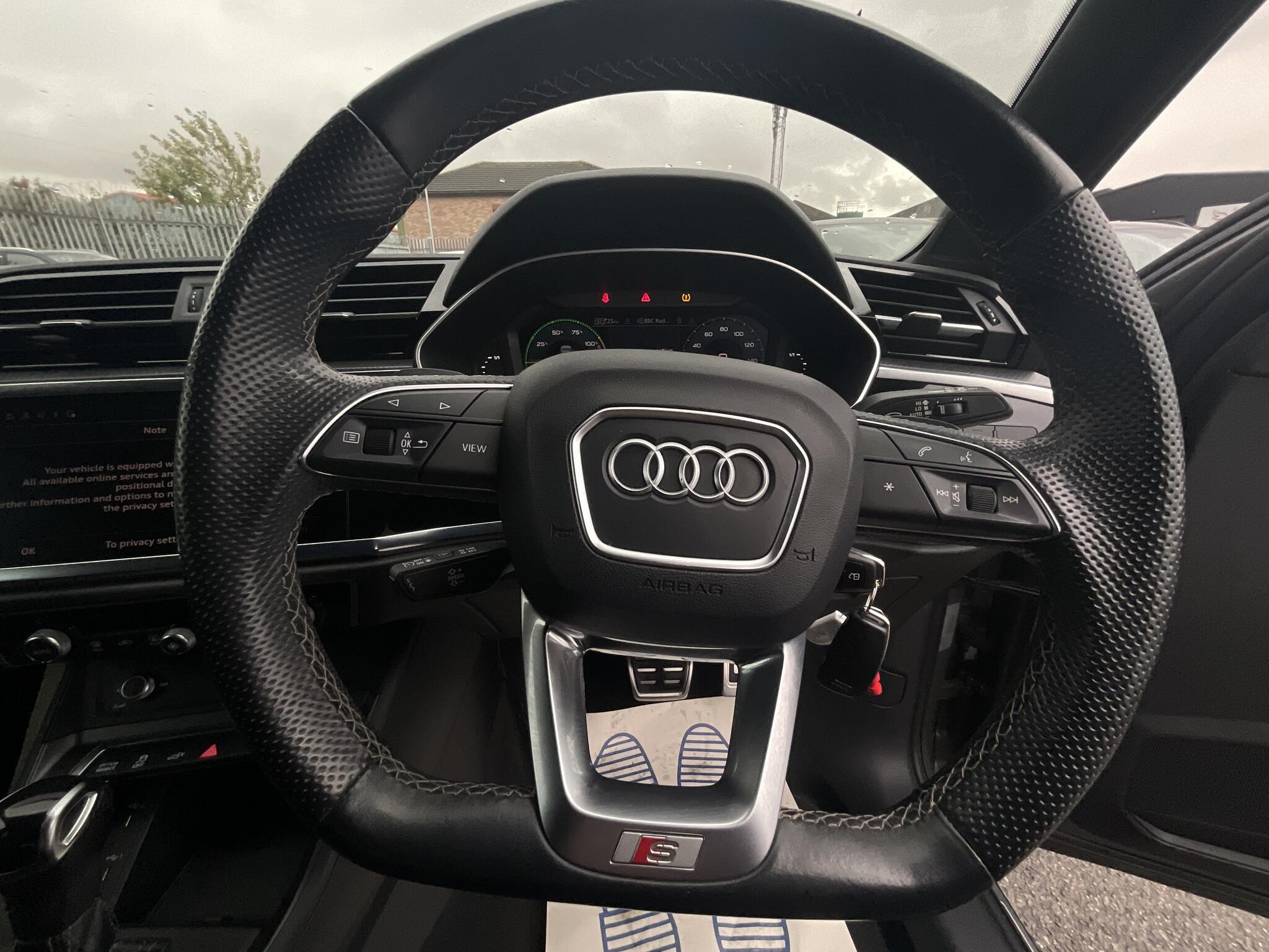 Audi Q3 - Image 20