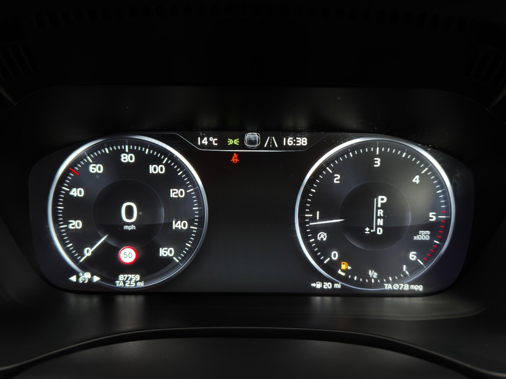 Volvo XC60 - Image 19