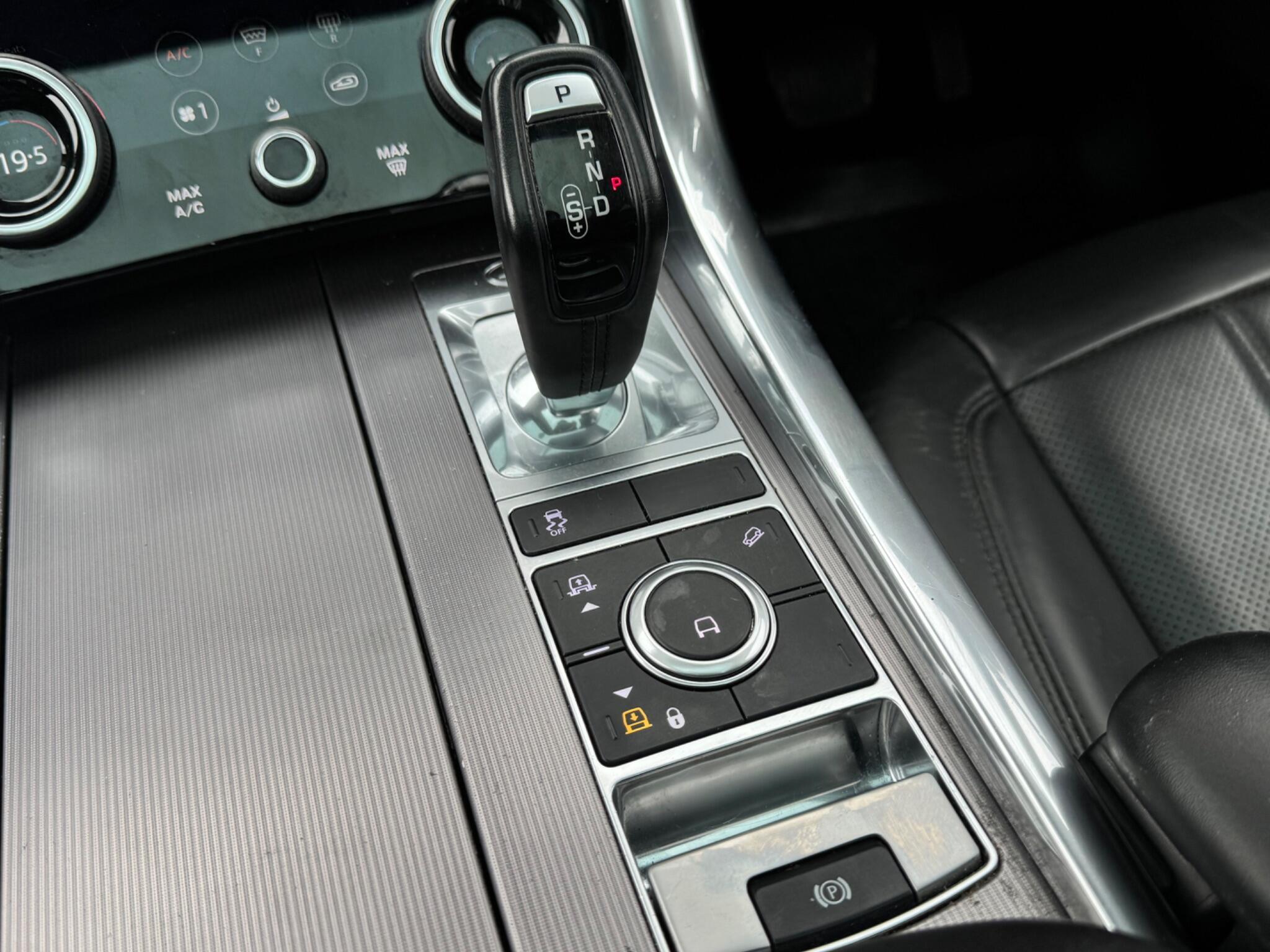 Land Rover RANGE ROVER SPORT - Image 24