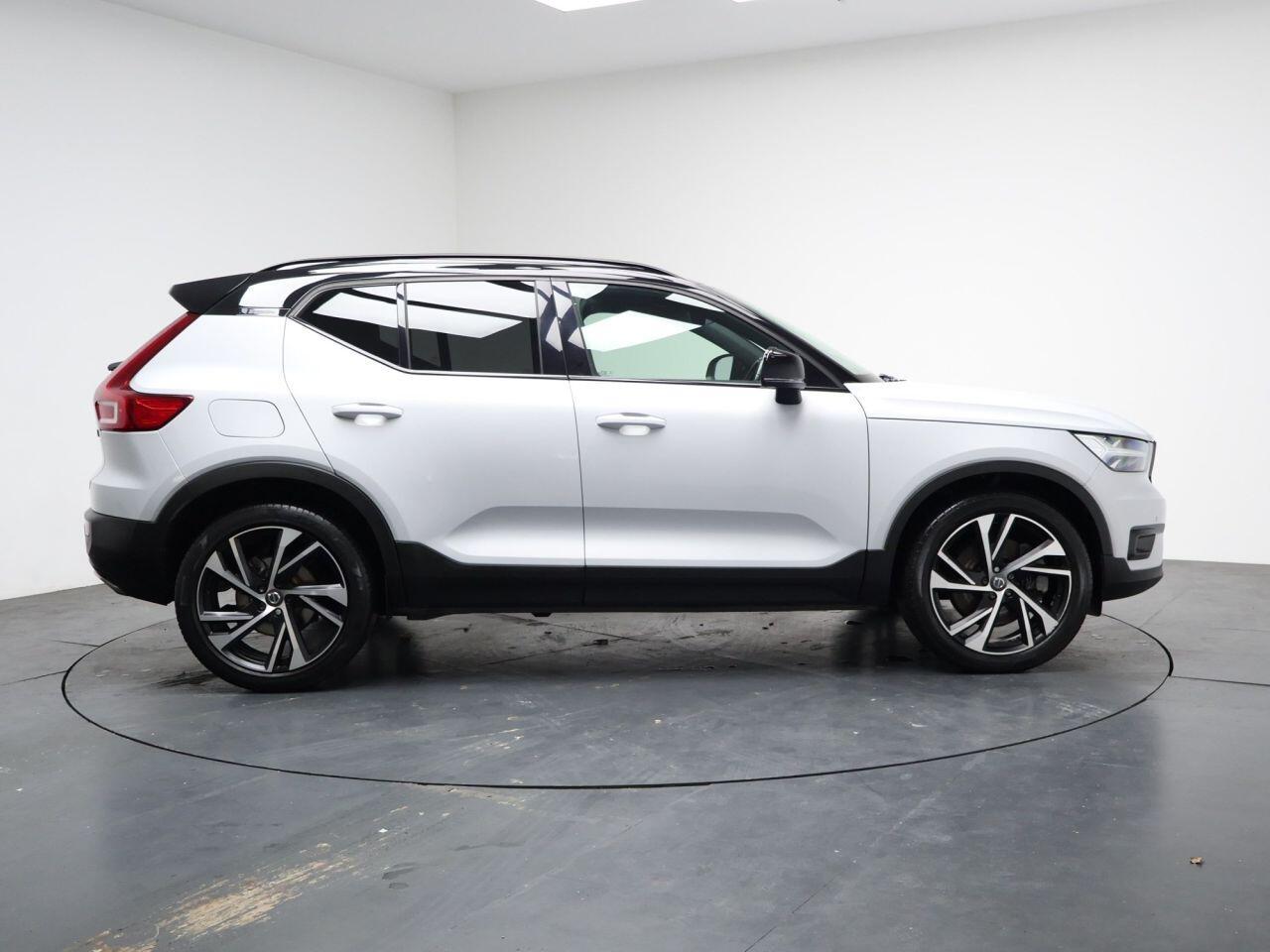 Volvo XC40 - Image 14