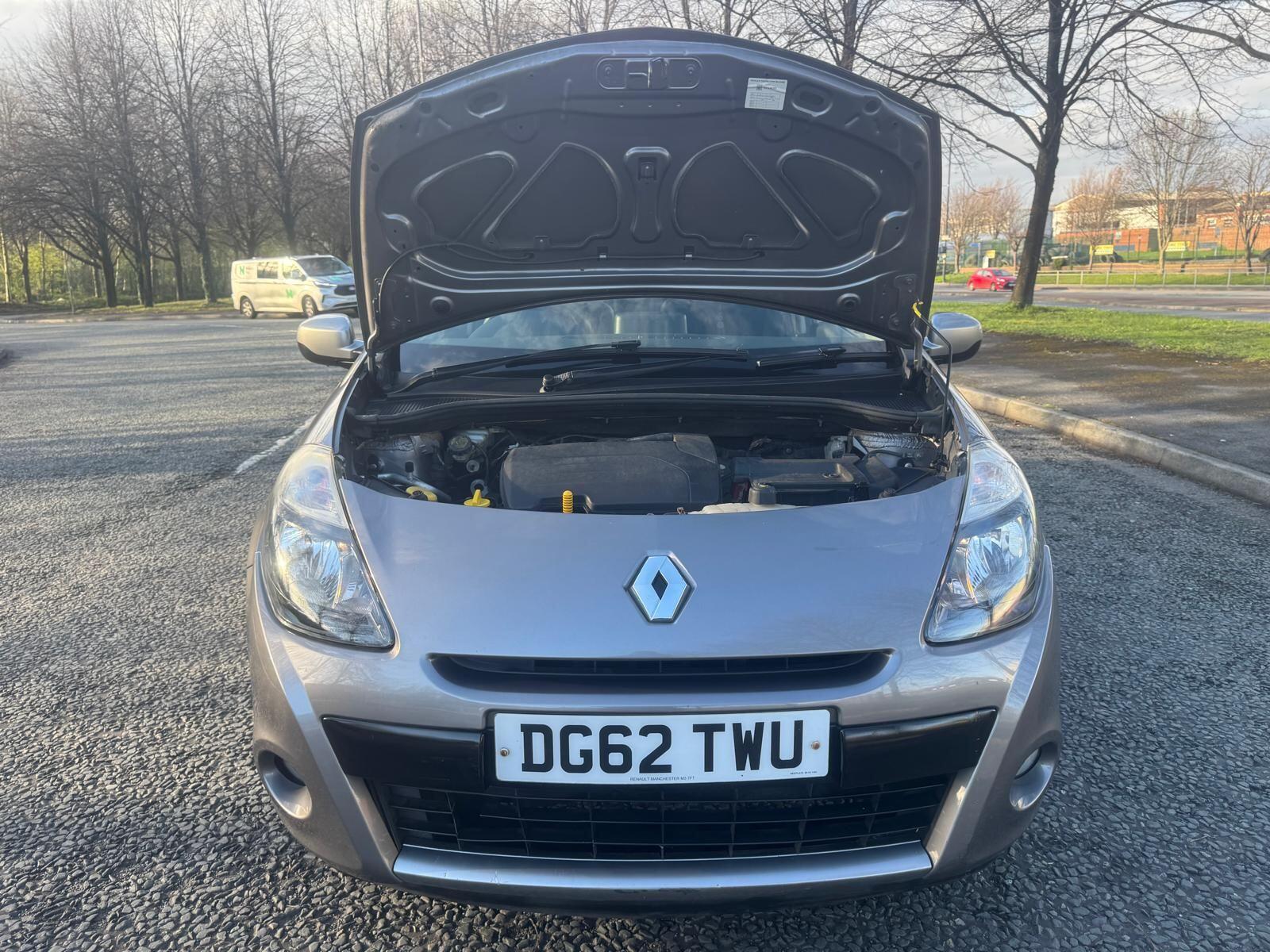 Renault Clio - Image 45