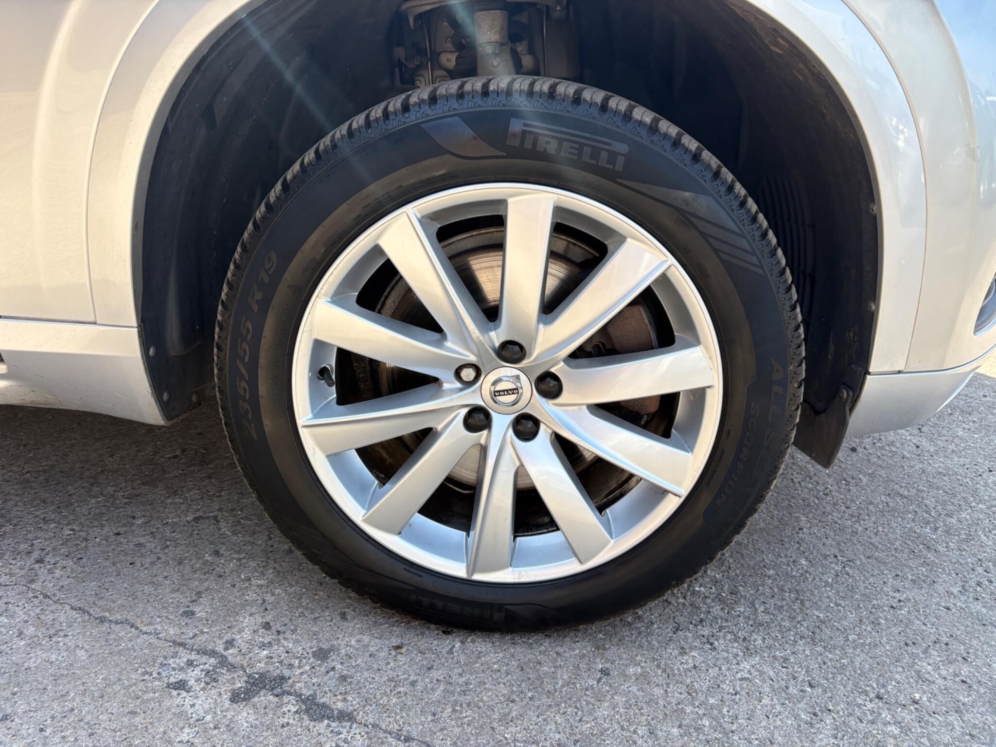 Volvo XC90 - Image 7