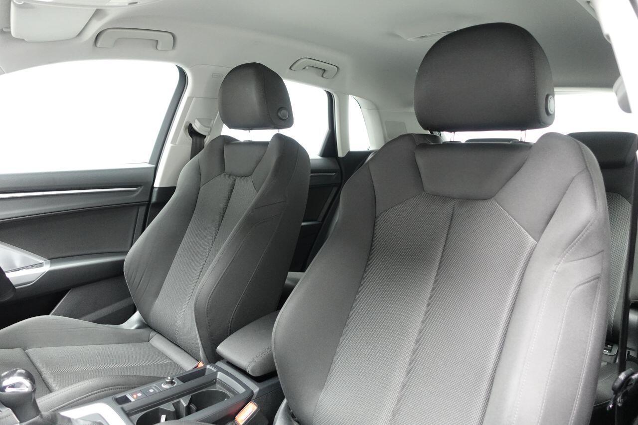 Audi Q3 - Image 17