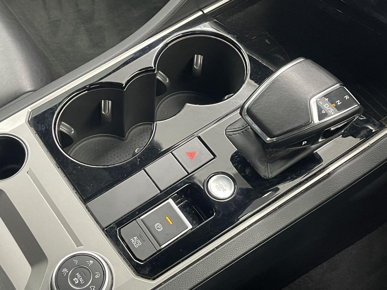 Volkswagen Touareg - Image 39