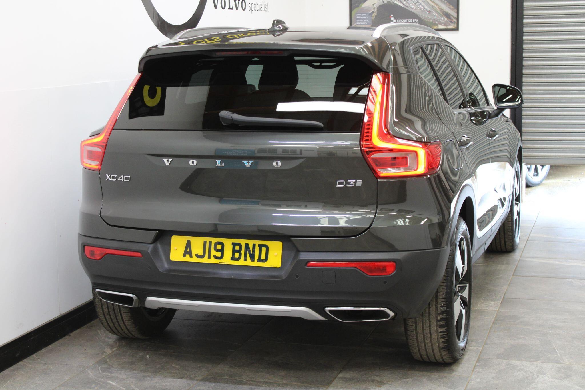 Volvo XC40 - Image 20