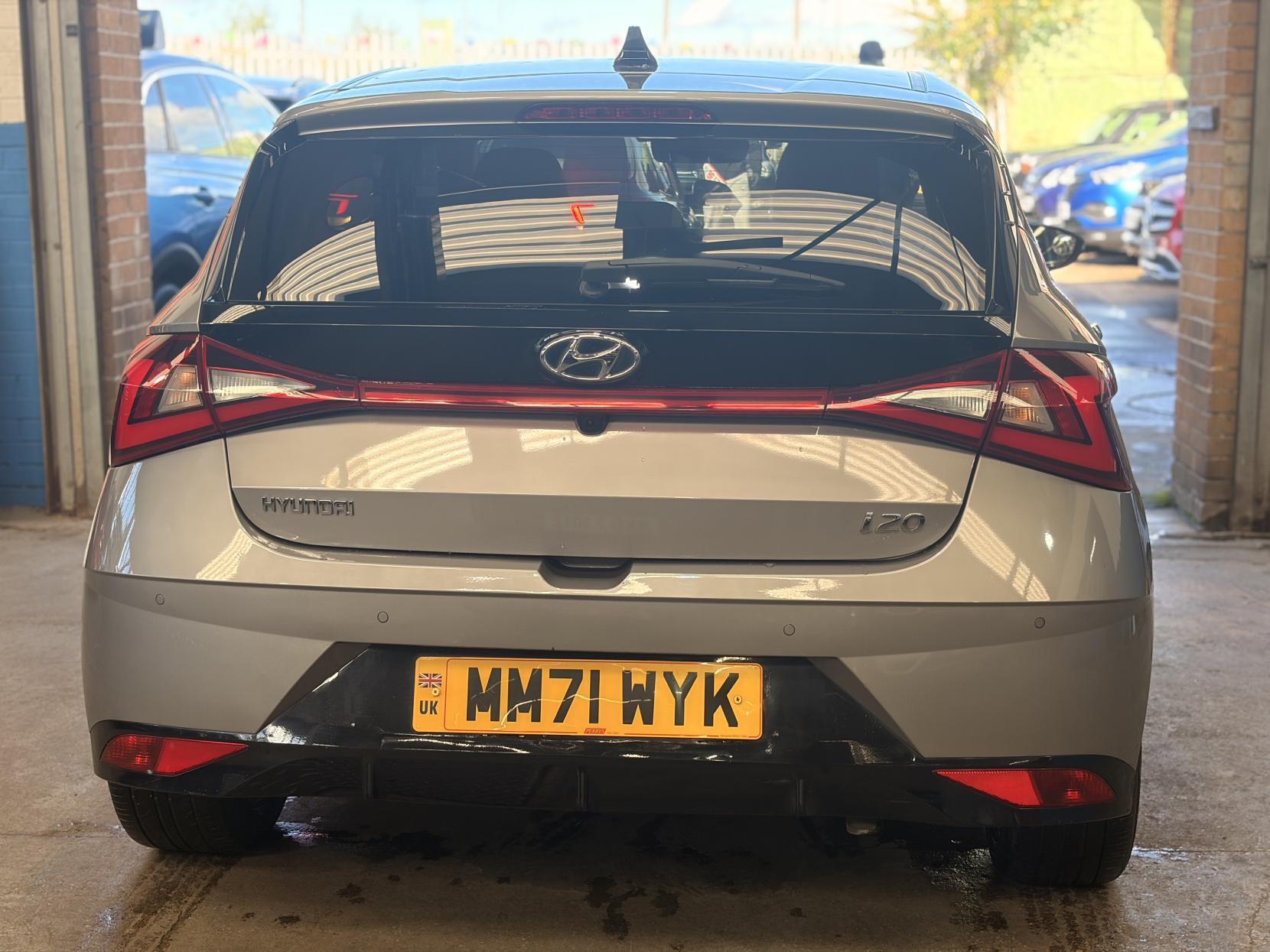 Hyundai i20 - Image 7