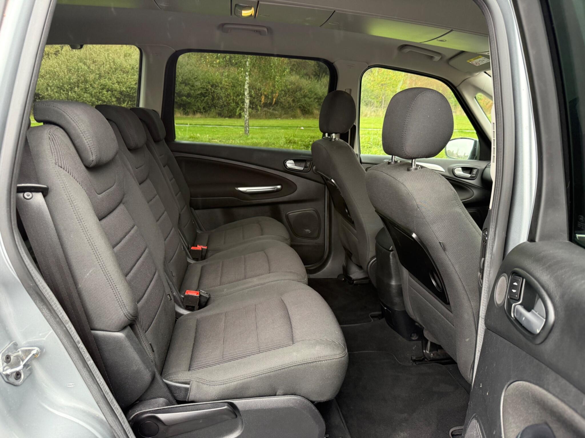 Ford Galaxy - Image 13