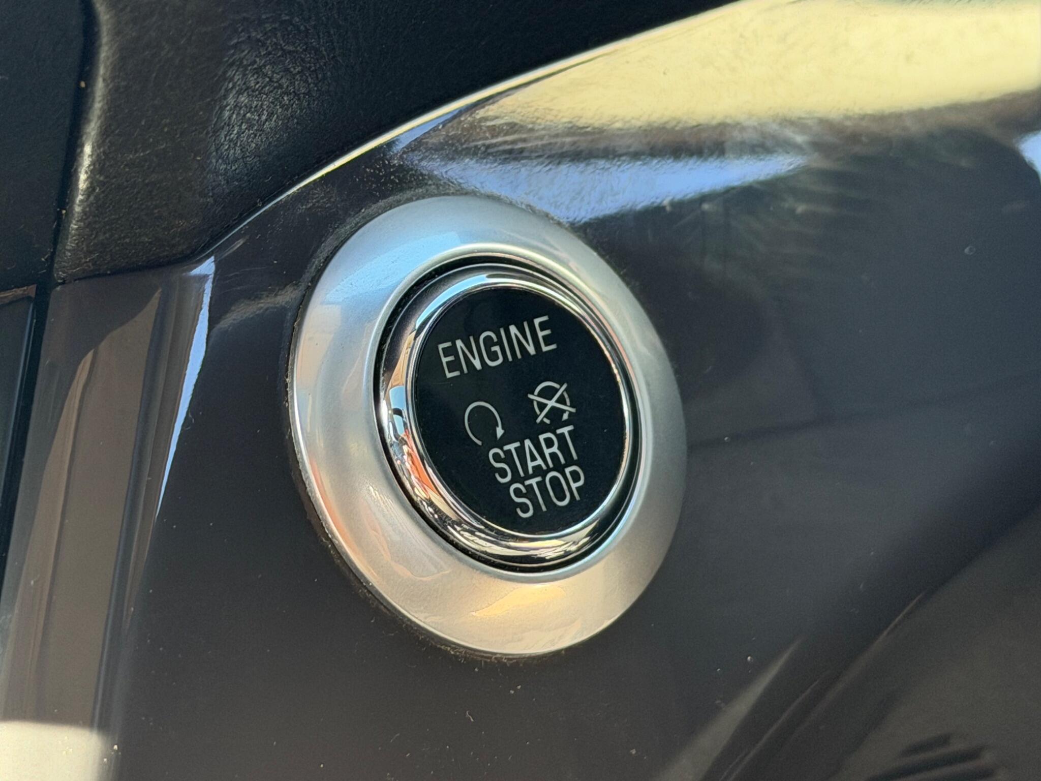 Ford Kuga - Image 28