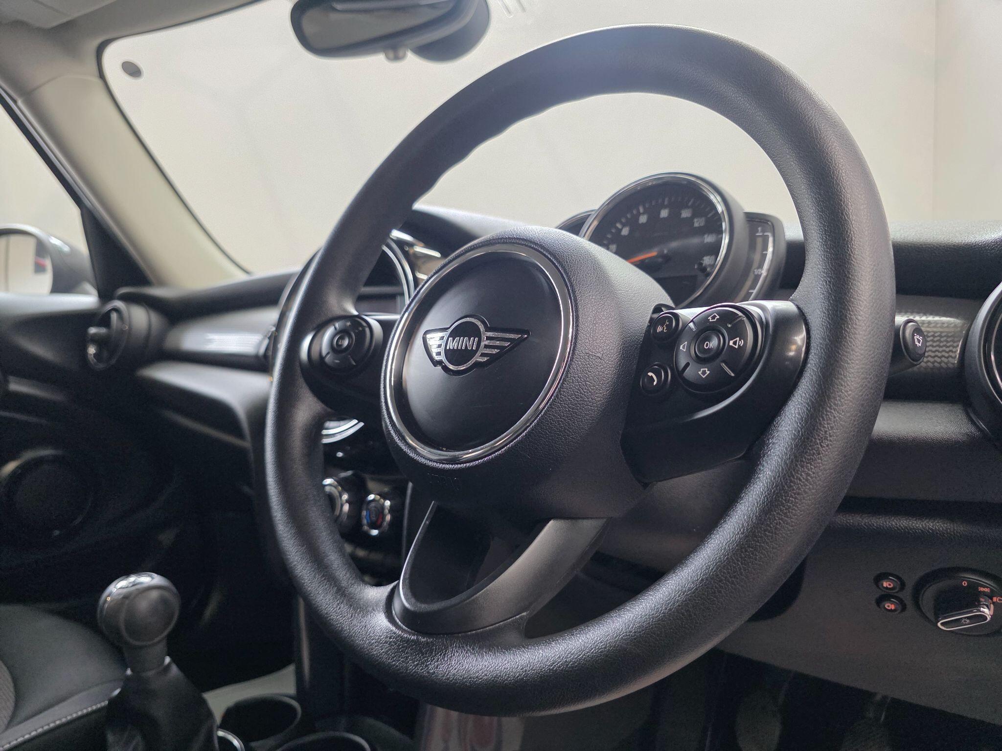 MINI Hatch - Image 14