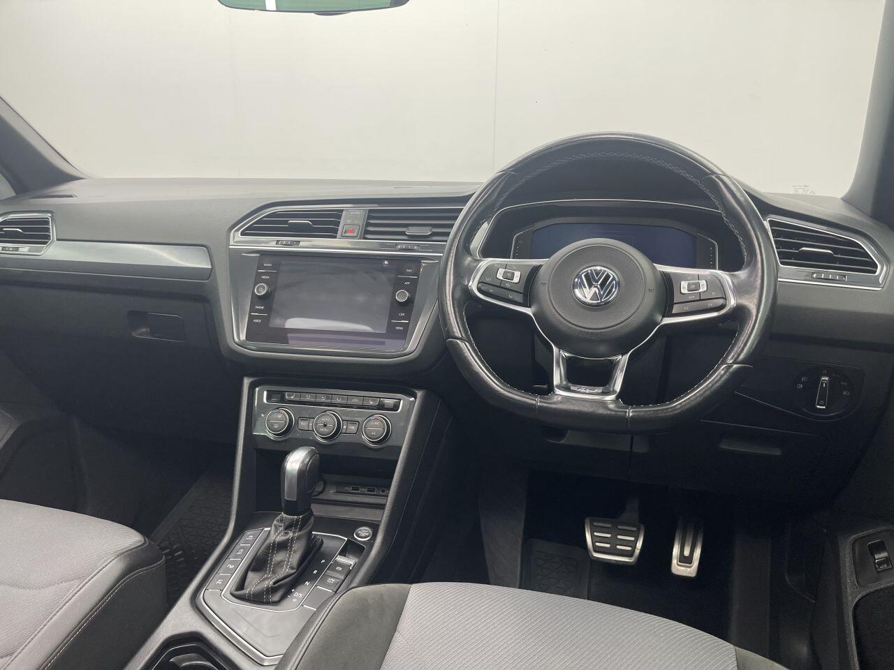 Volkswagen Tiguan - Image 19