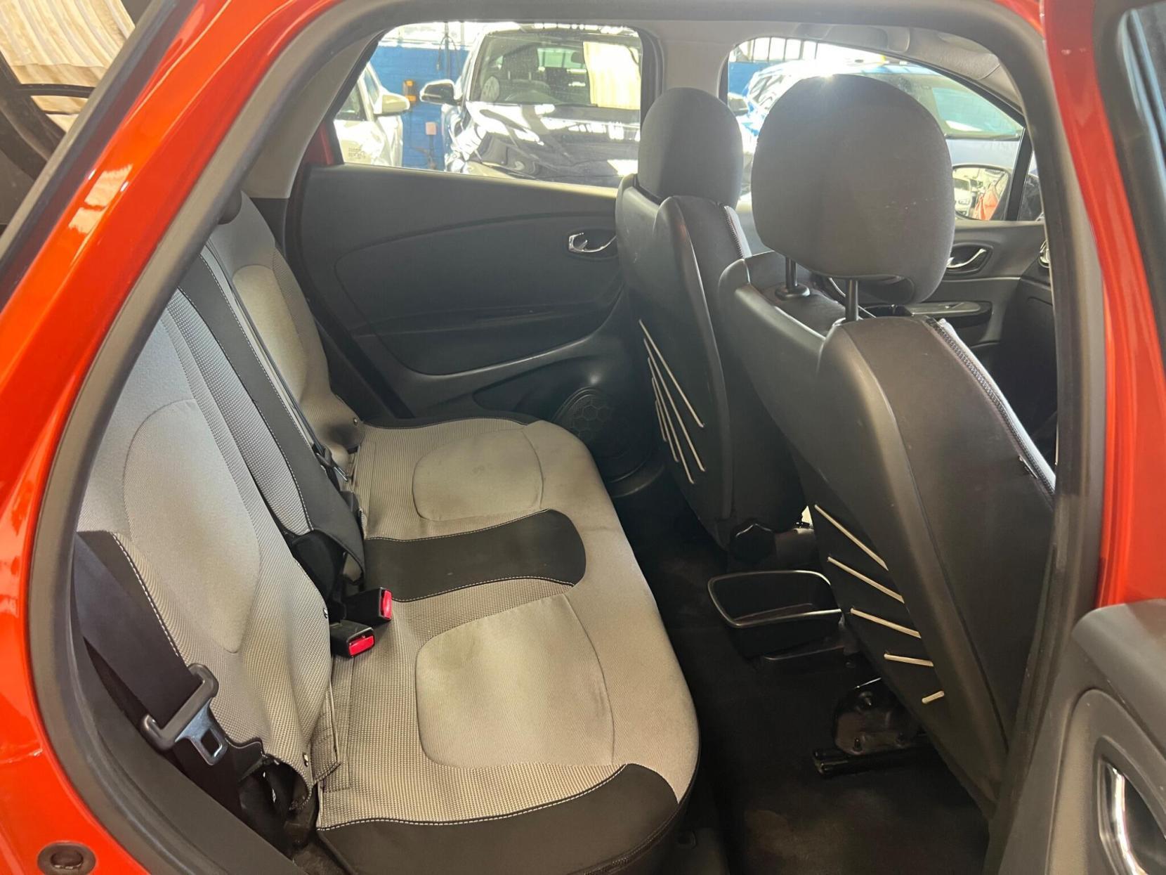 Renault Captur - Image 19