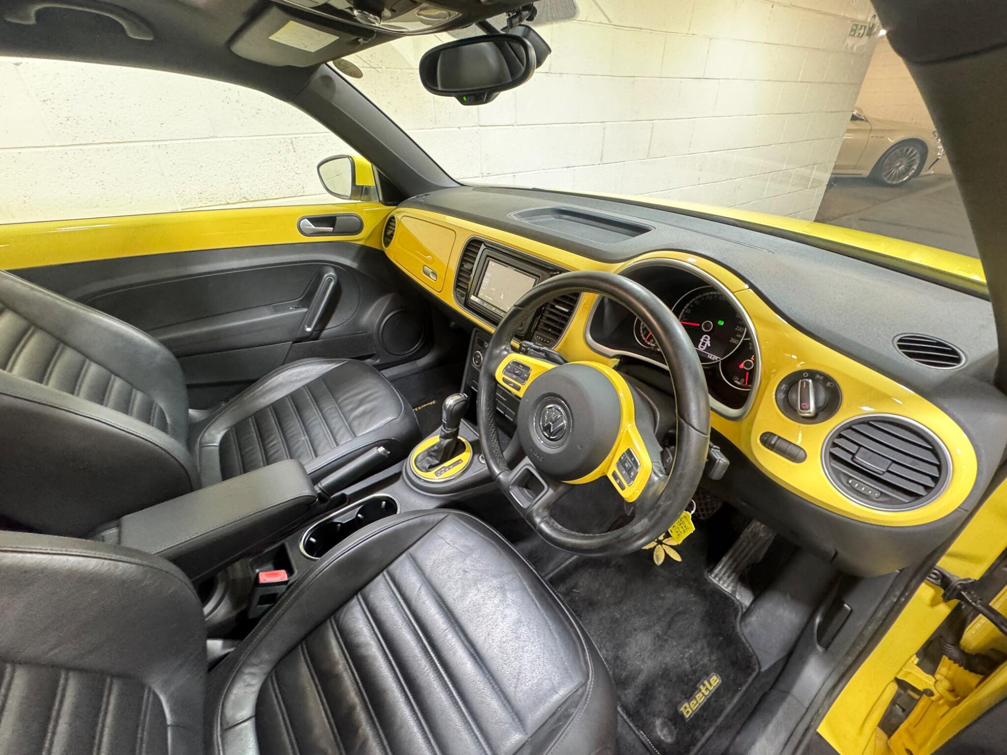 Volkswagen Beetle - Image 9