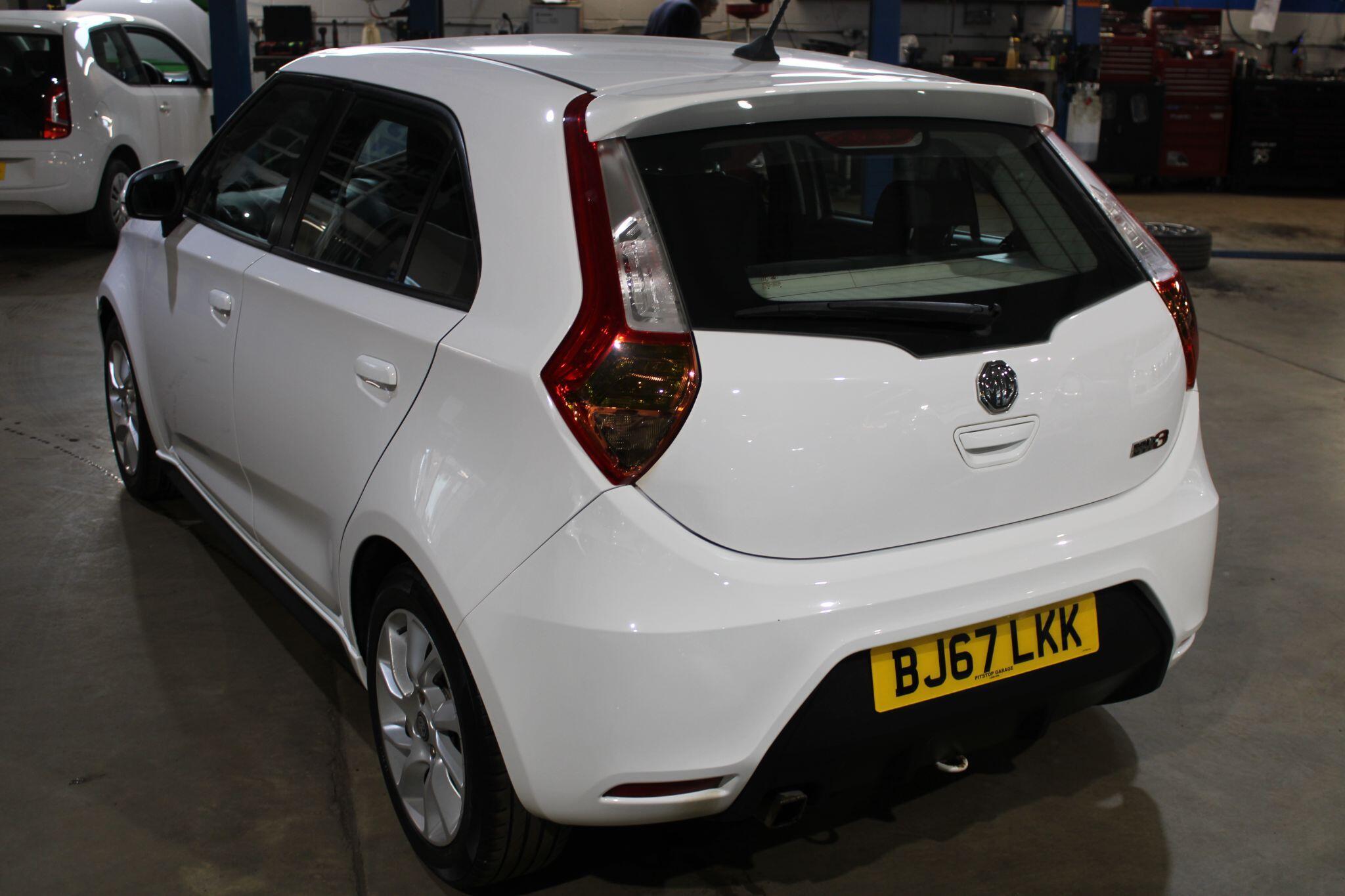 MG MG3 - Image 15