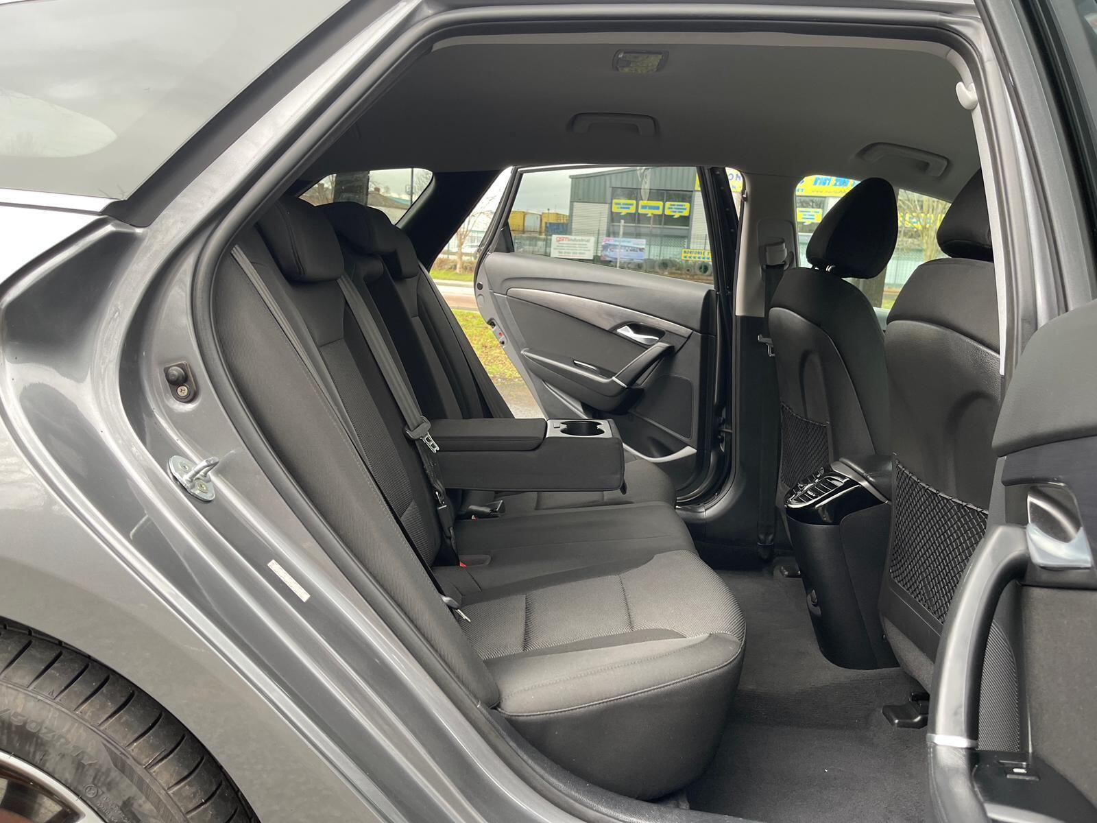 Hyundai i40 - Image 22