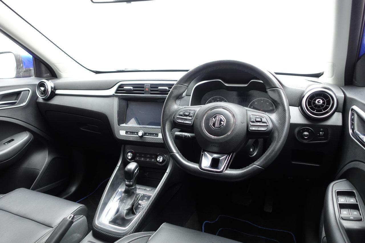 MG MG ZS - Image 15