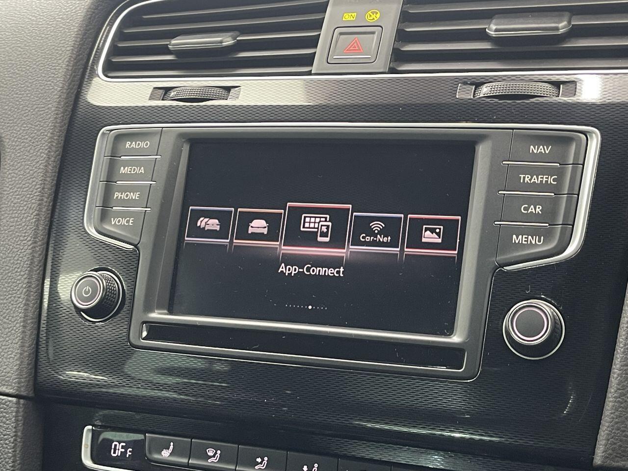 Volkswagen Golf - Image 39