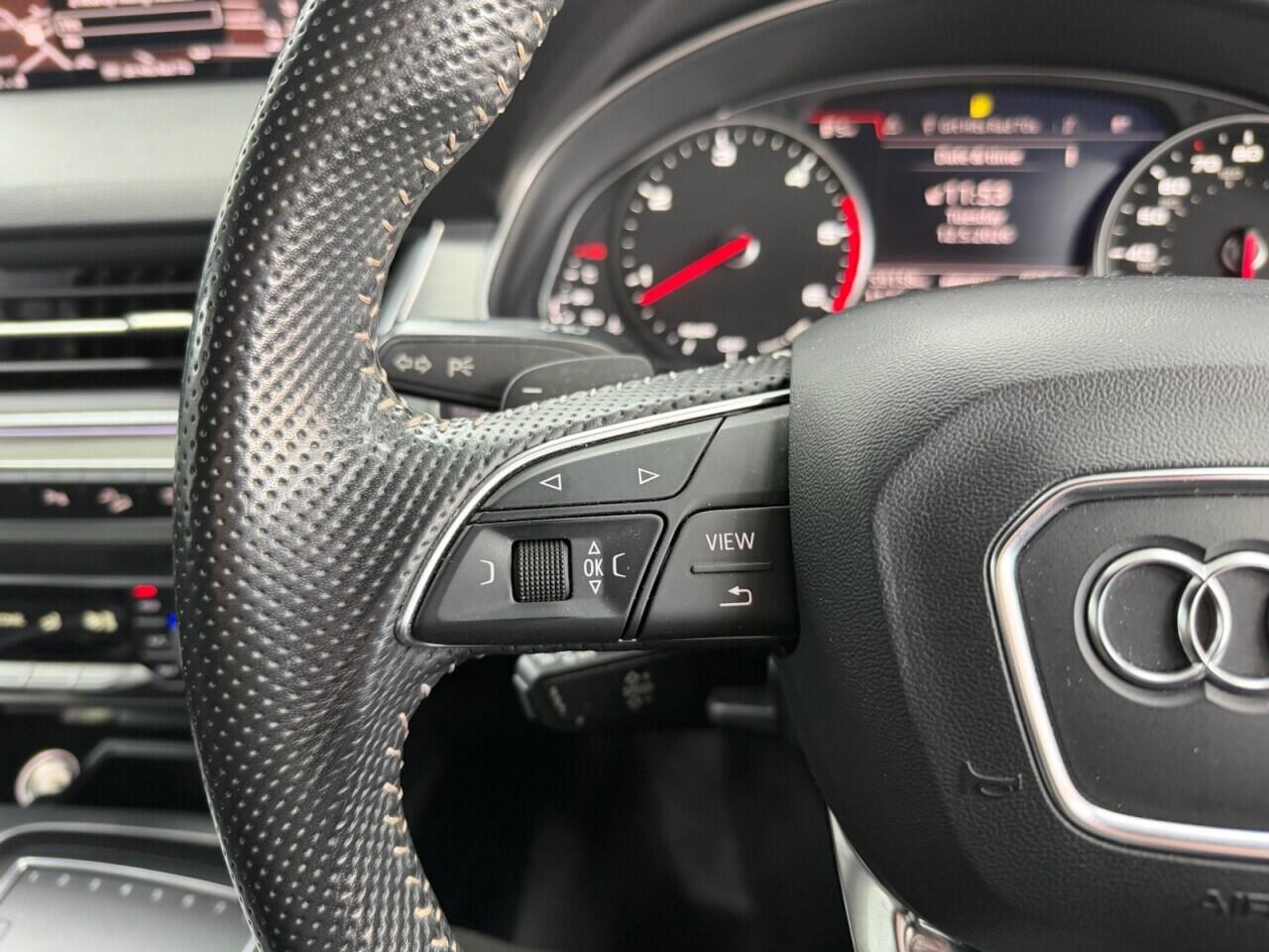 Audi Q7 - Image 32
