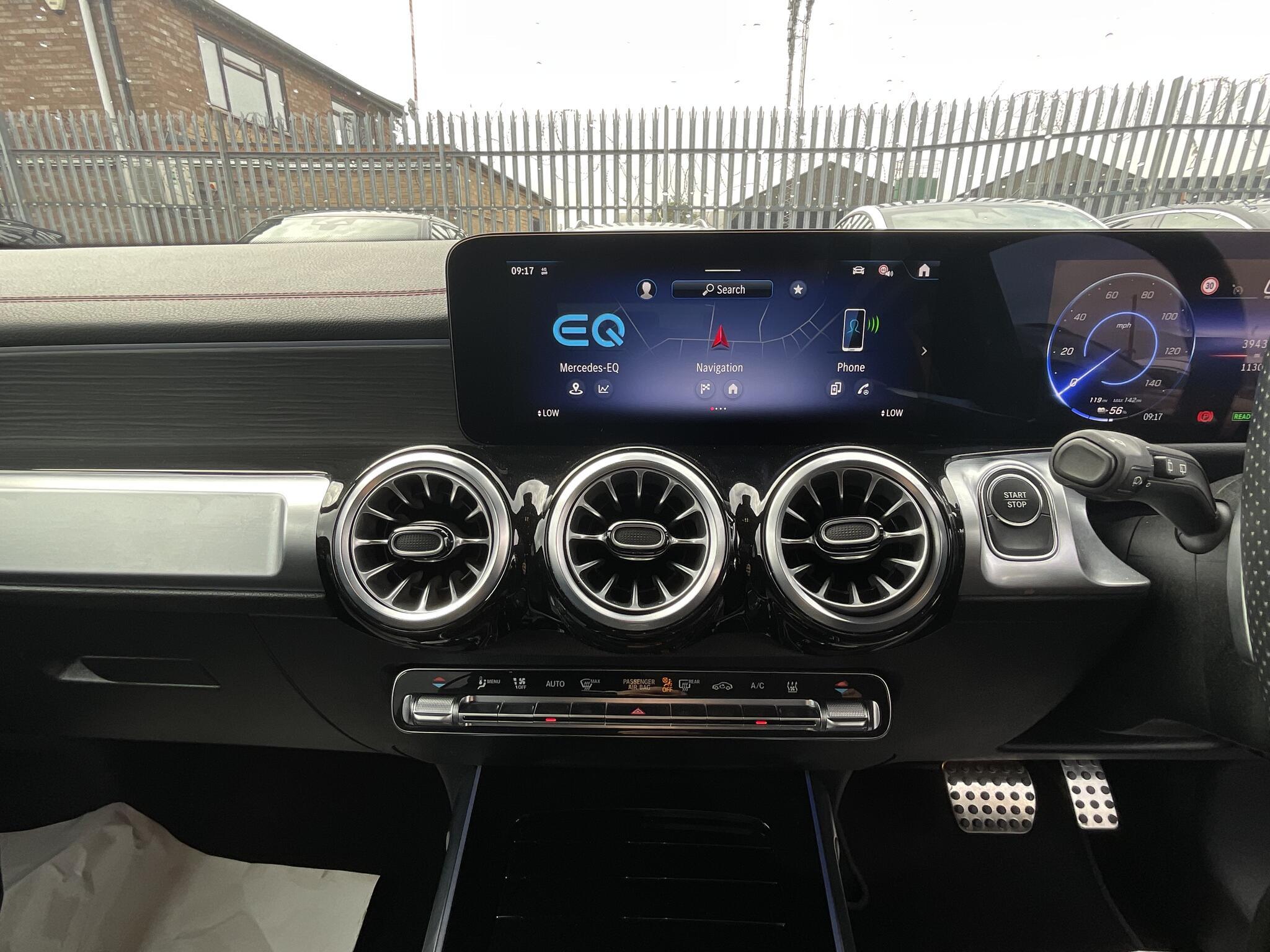 Mercedes Eqb - Image 9